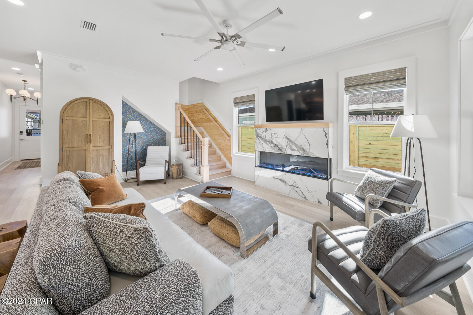 Laguna Beach Estates 9th Add - Residential