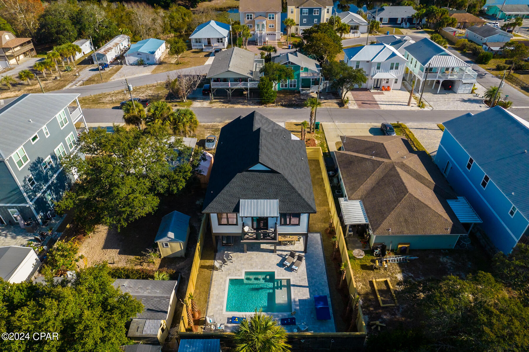 Laguna Beach Estates 9th Add - Residential