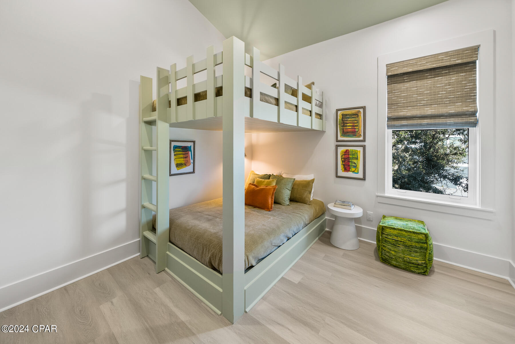 Laguna Beach Estates 9th Add - Residential