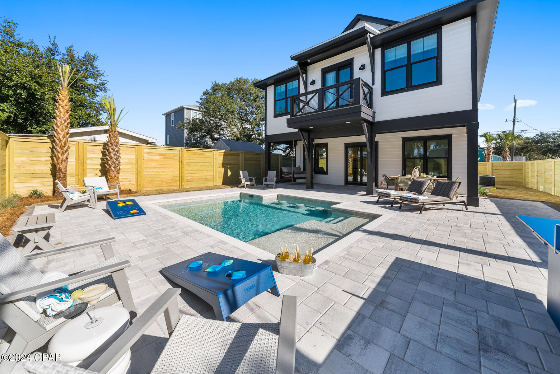 Laguna Beach Estates 9th Add - Residential