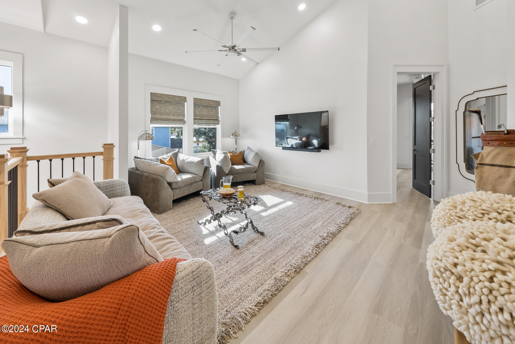 Laguna Beach Estates 9th Add - Residential