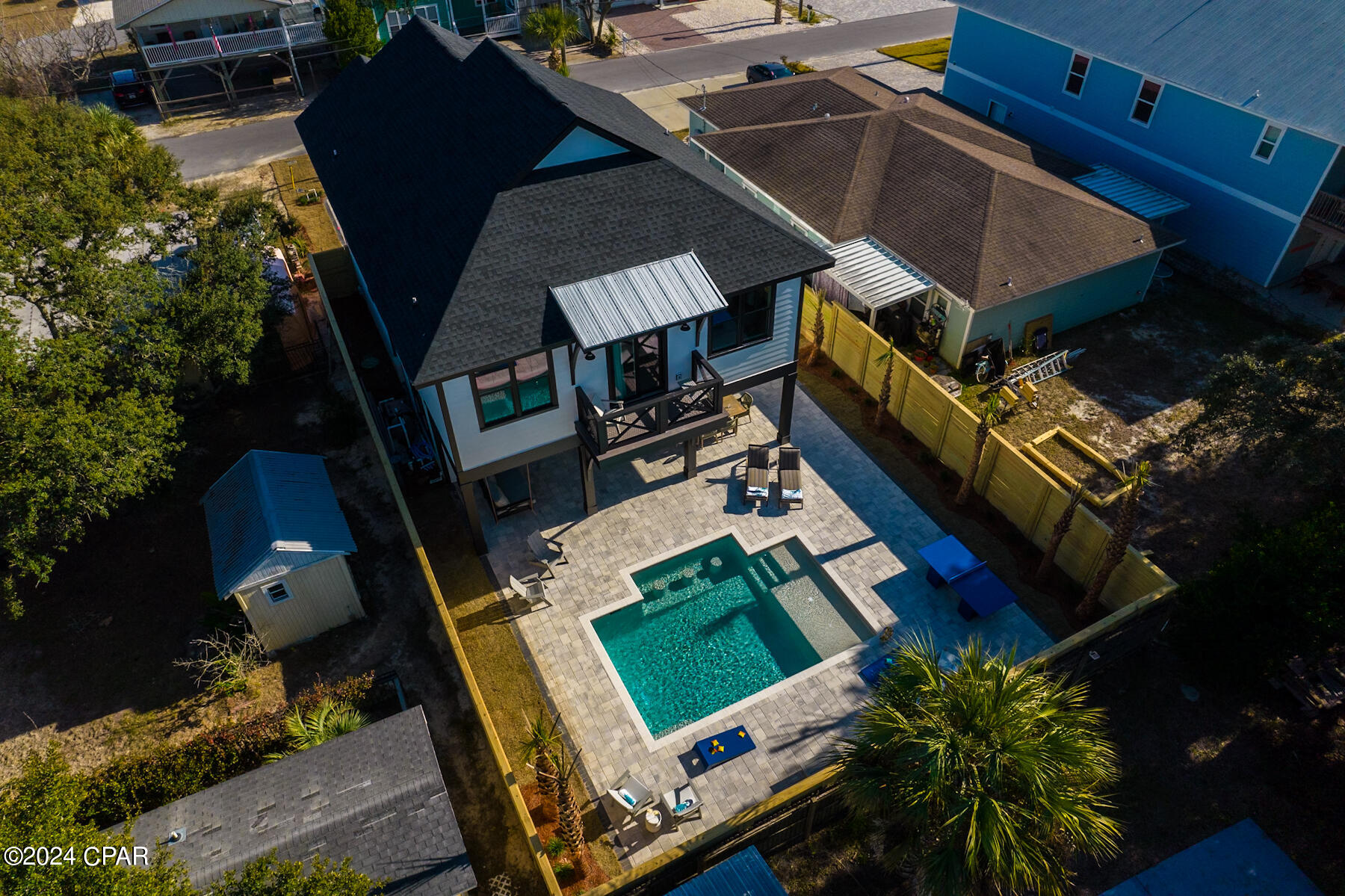 Laguna Beach Estates 9th Add - Residential