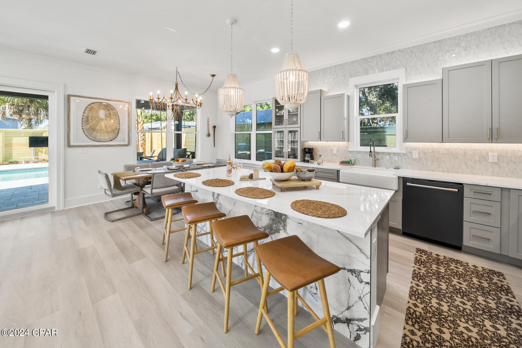 Laguna Beach Estates 9th Add - Residential