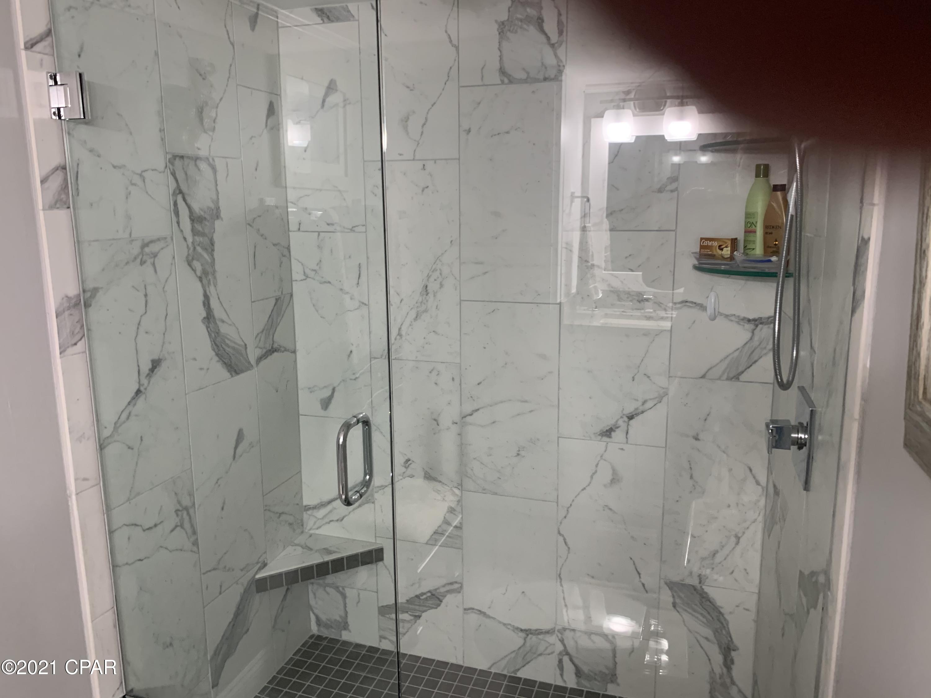 Lagoon Towers Phase I - Residential