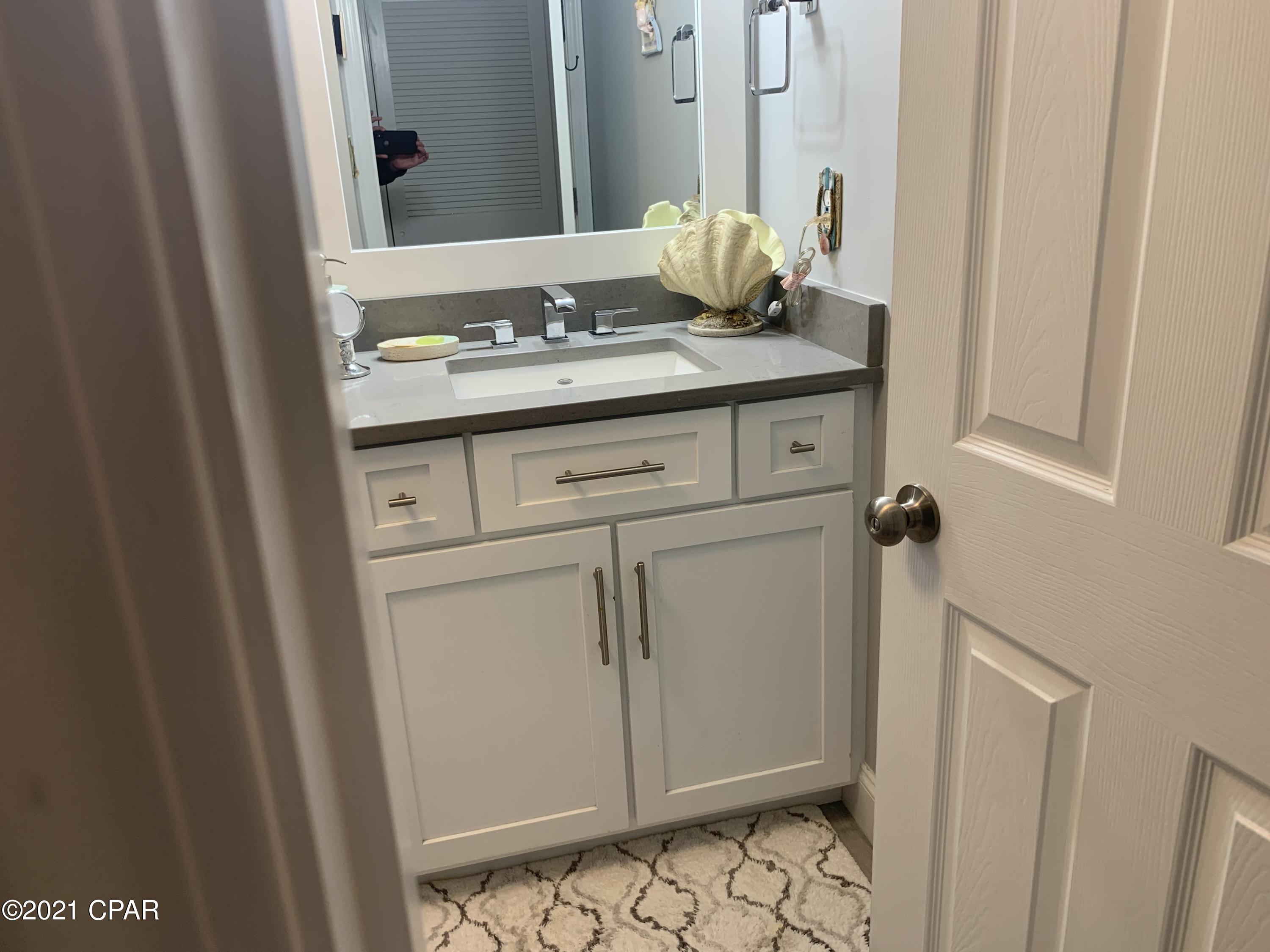 Lagoon Towers Phase I - Residential