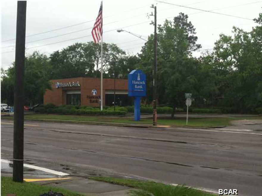 Former bank branch for sale. +/-2,123sf of h/c space with additional +/-1,714sf drive-thru canopy. Corner location with excellent visibility from Hwy 77 (+27,000 traffic counts). Property is in great condition and has been well maintained throughout its life.