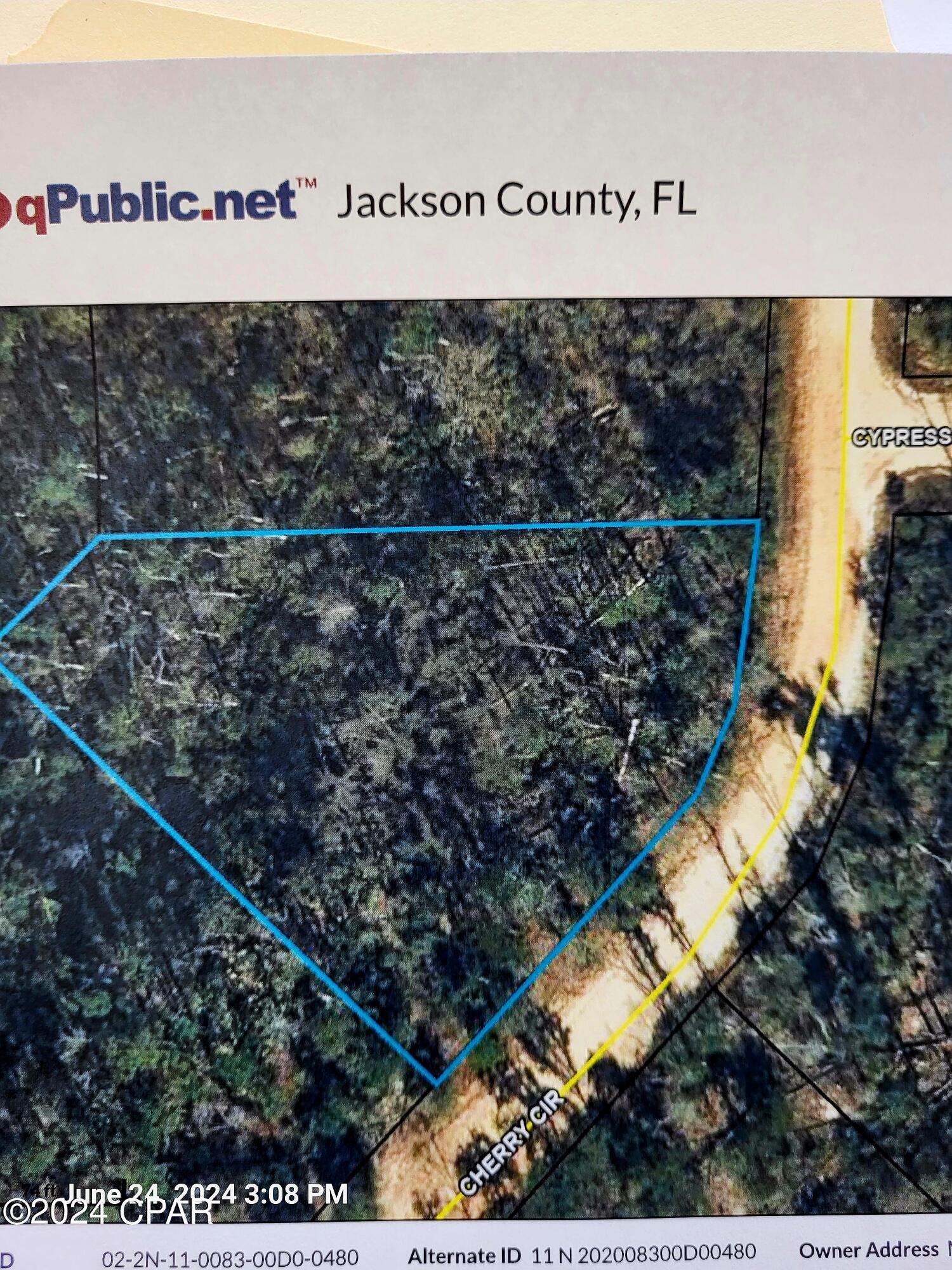 Compass Lake In The Hills - Land