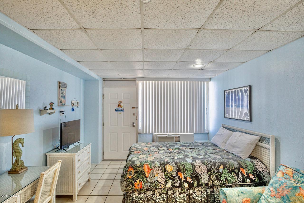 Fontainebleau Terrace - Residential