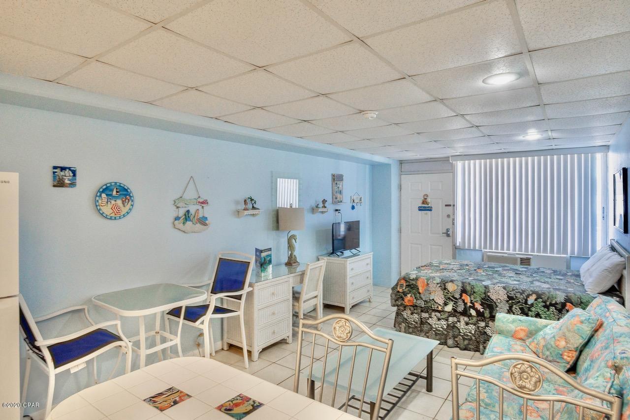 Fontainebleau Terrace - Residential