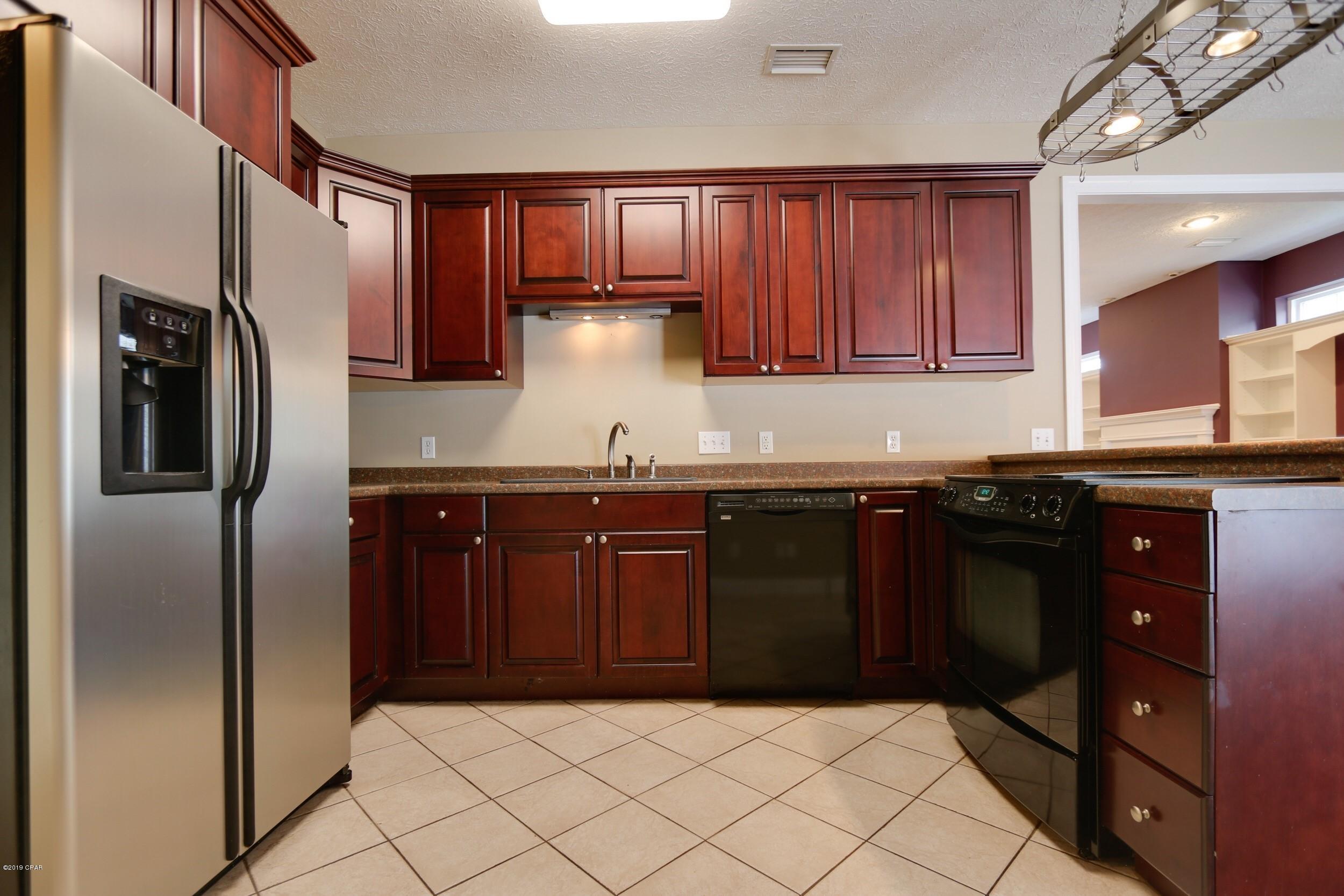 Riverside Ph I - Residential Lease