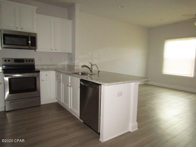 Hathaway Townhomes - Residential Lease