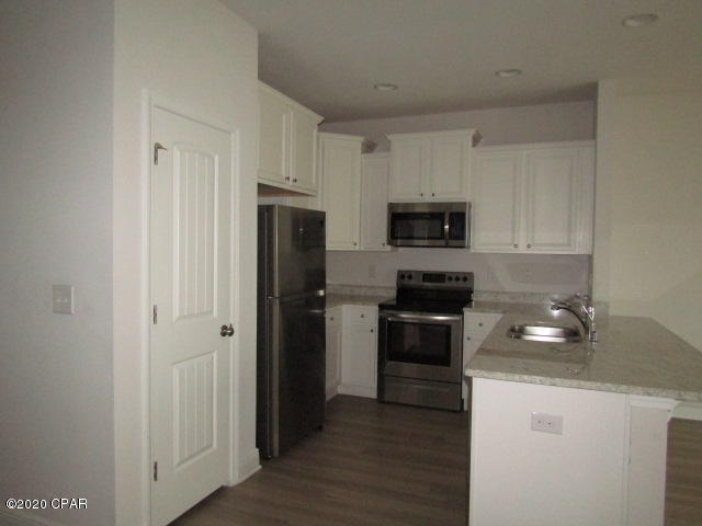 Hathaway Townhomes - Residential Lease