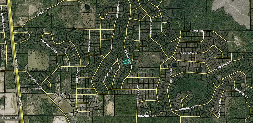 Building lot in Compass Lake in the Hills.  Enjoy all the amenities afforded a lot owner in this subdivision.  Located 45 minutes from Panama City International airport, beautiful Panama City beaches, & Tyndall Air Force base.