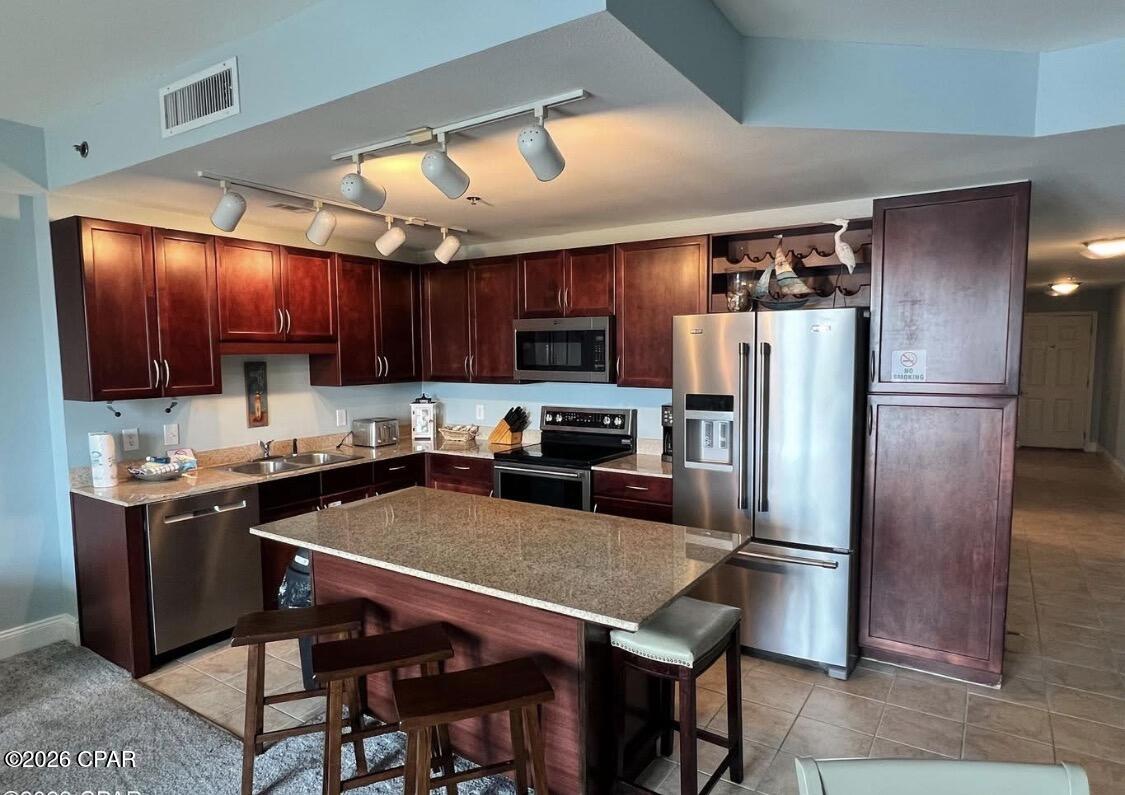 Laketown Wharf - Residential