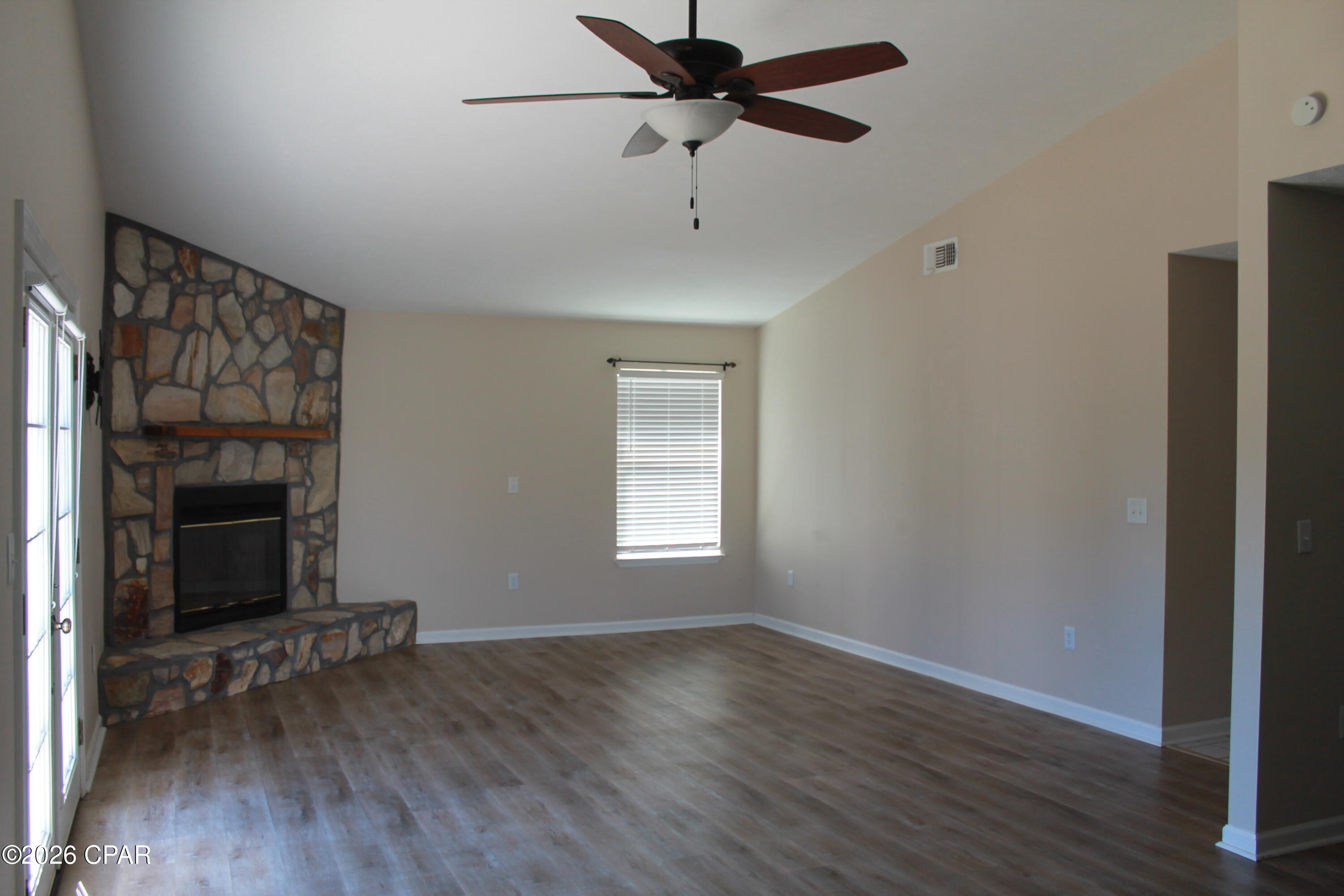 Shadow Bay Unt 3 & 4 - Residential