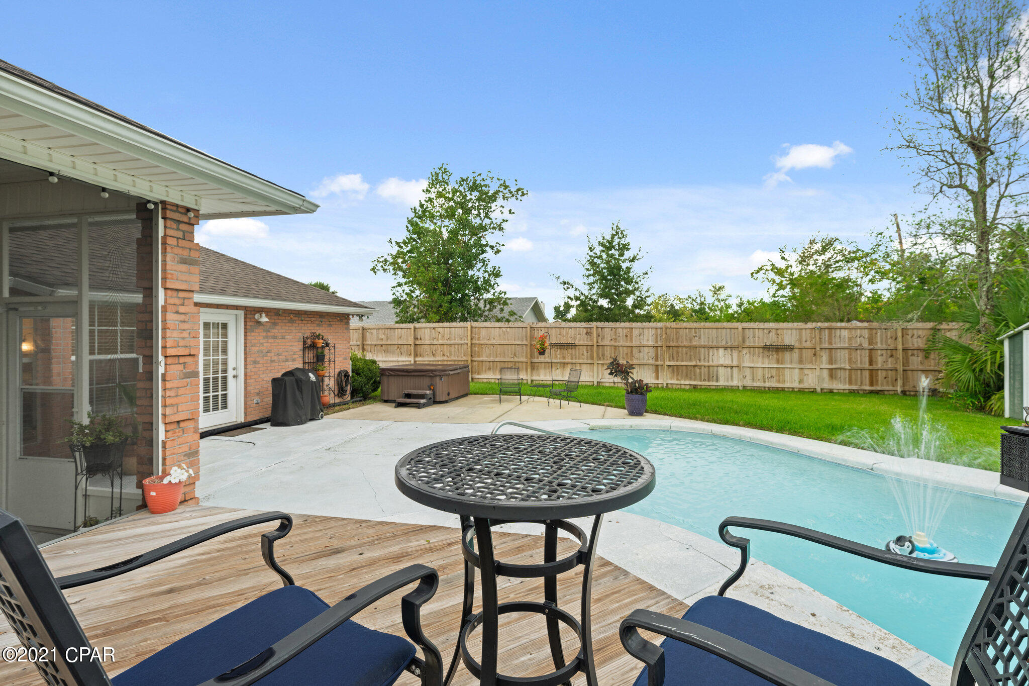 Mowat Highlands Ph 1 - Residential