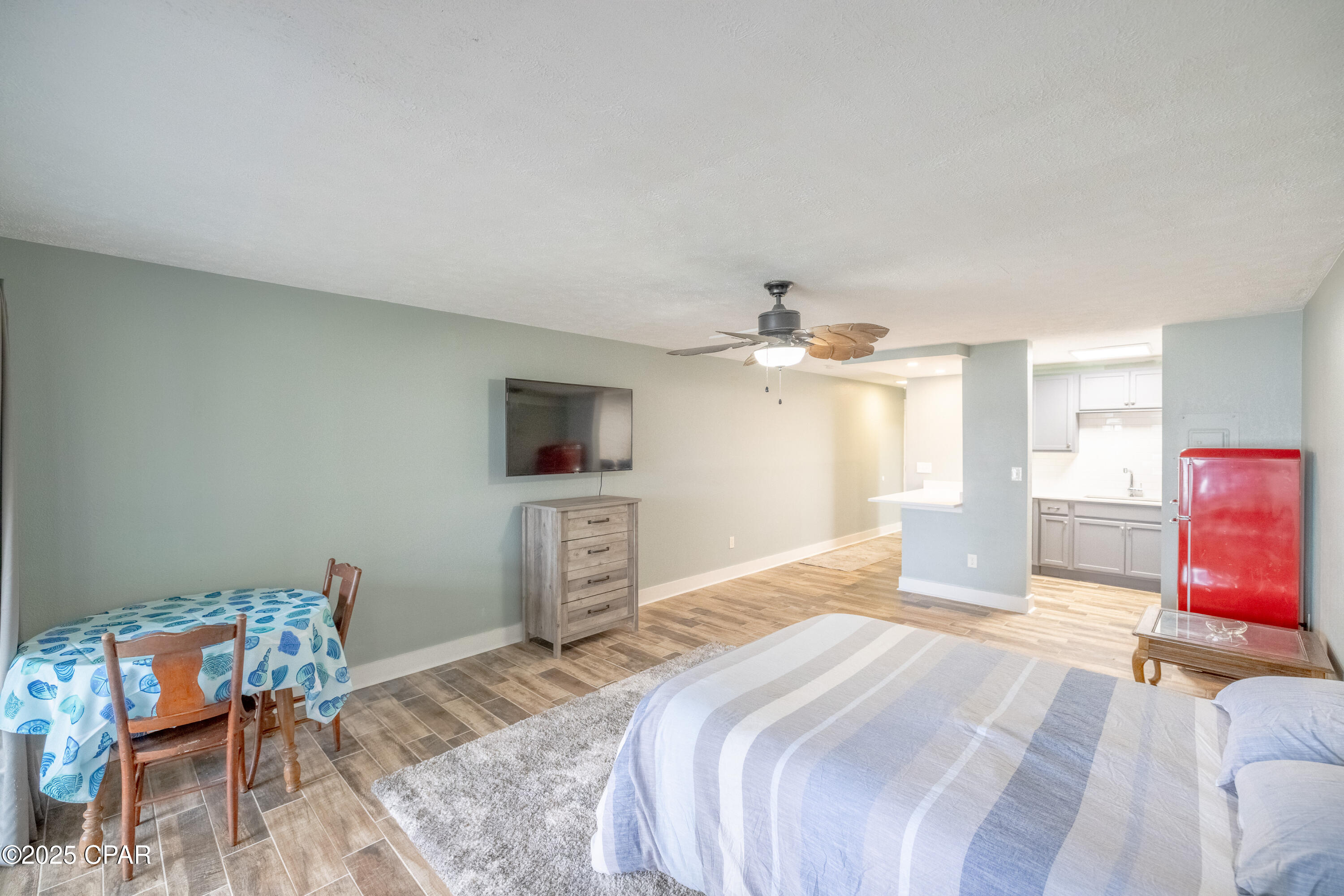 Lullwater Beach - Residential