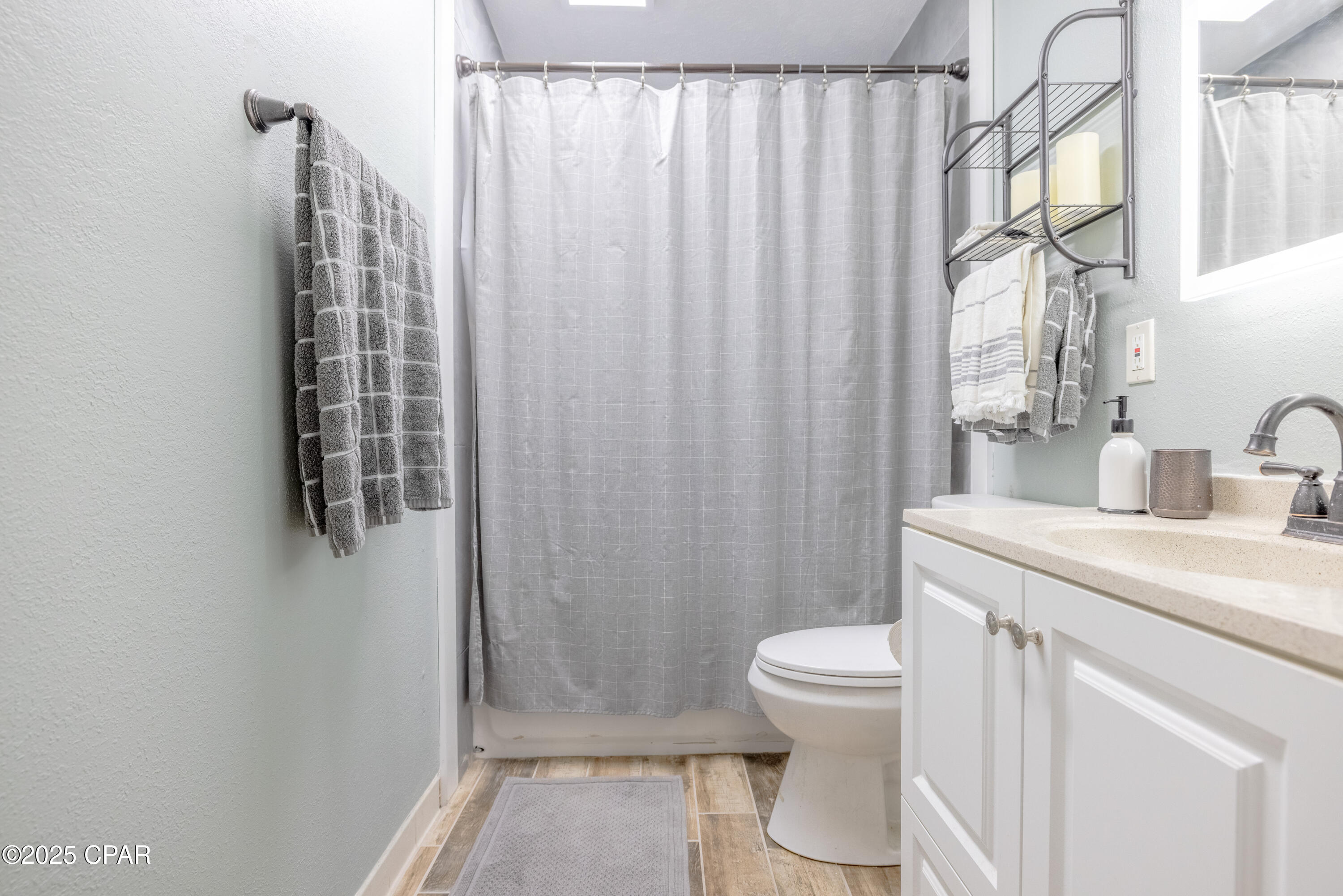 Lullwater Beach - Residential