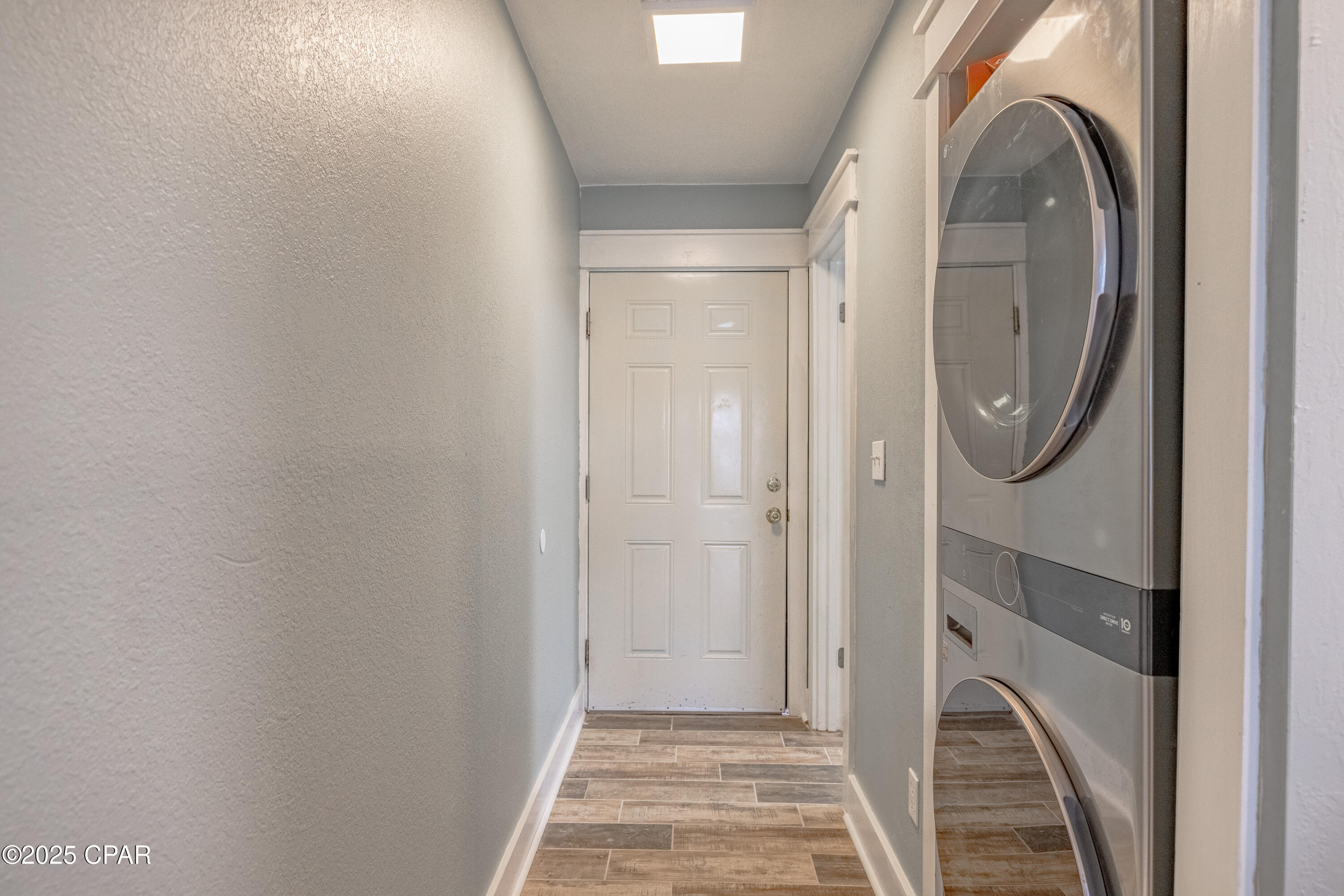 Lullwater Beach - Residential