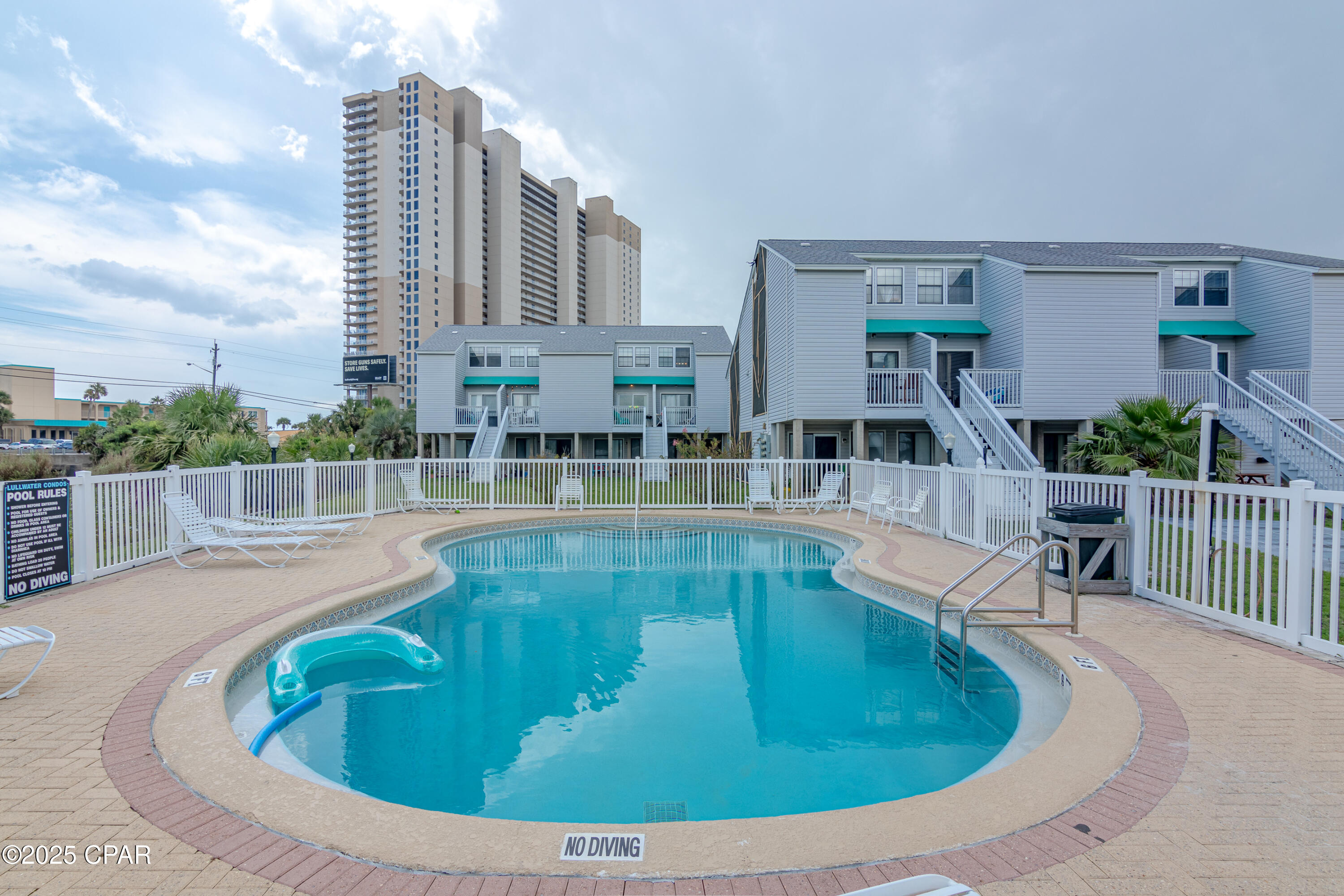 Lullwater Beach - Residential