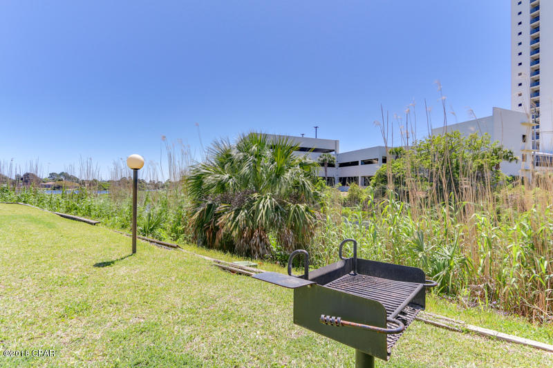 Lullwater Beach - Residential