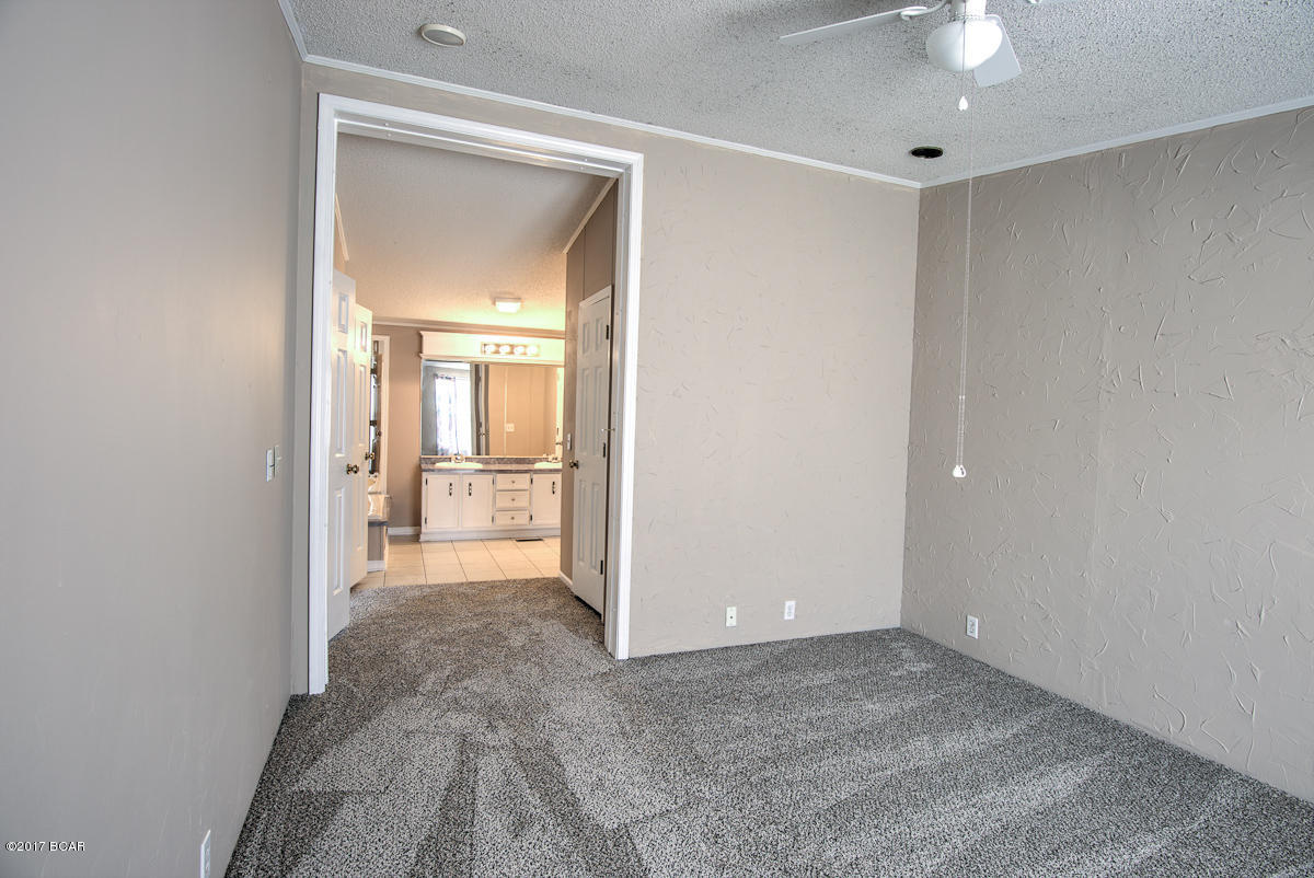 North Lagoon Oaks 7th Add - Residential