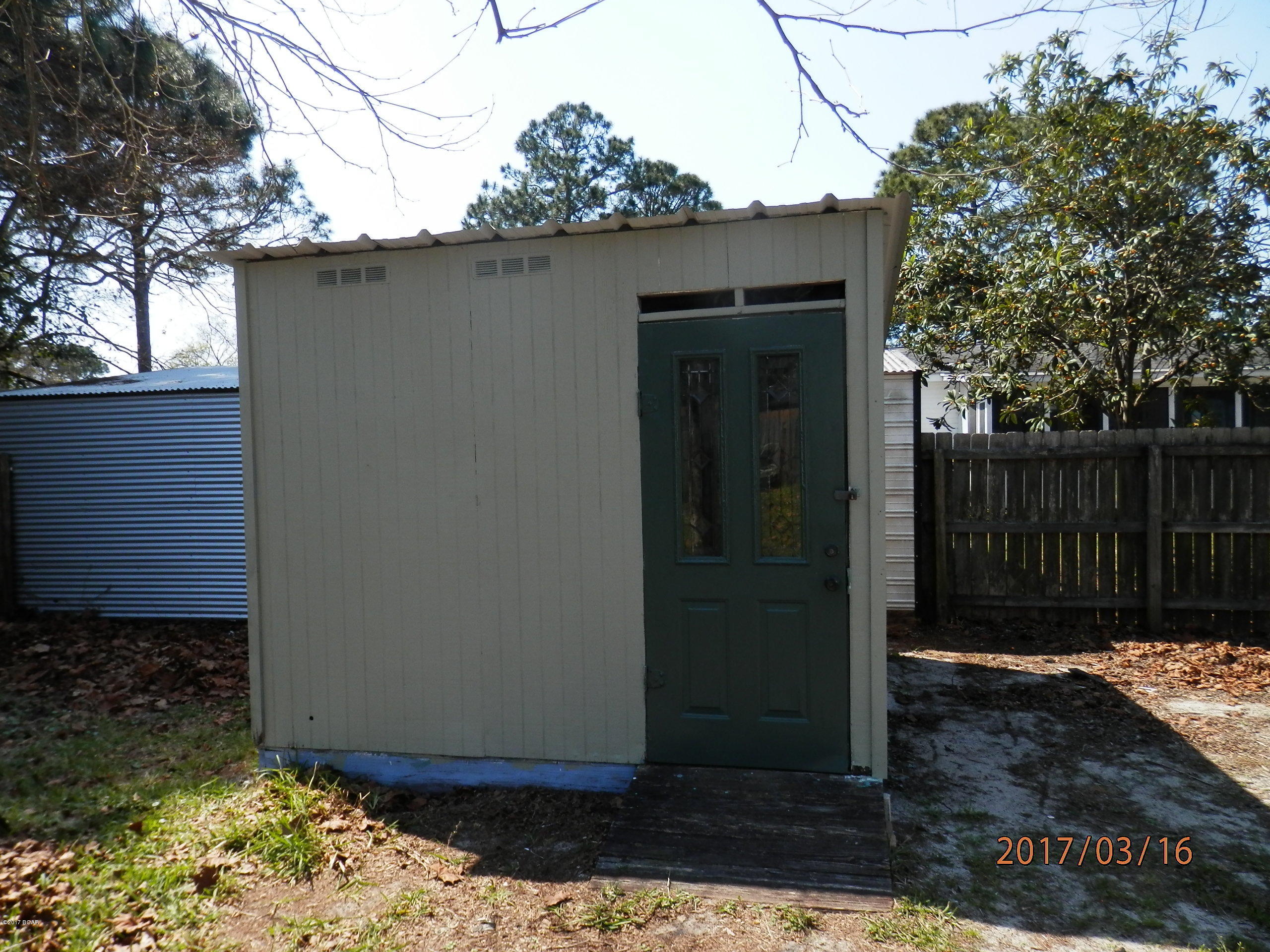 North Lagoon Oaks 7th Add - Residential