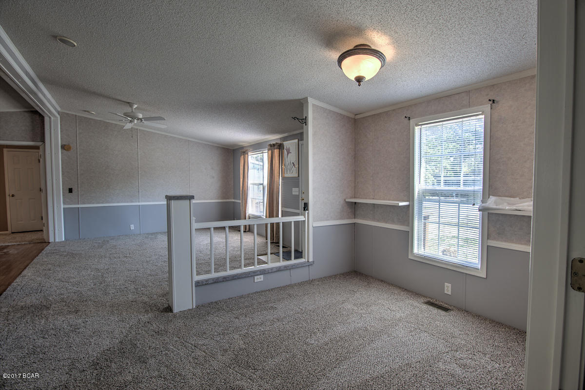 North Lagoon Oaks 7th Add - Residential