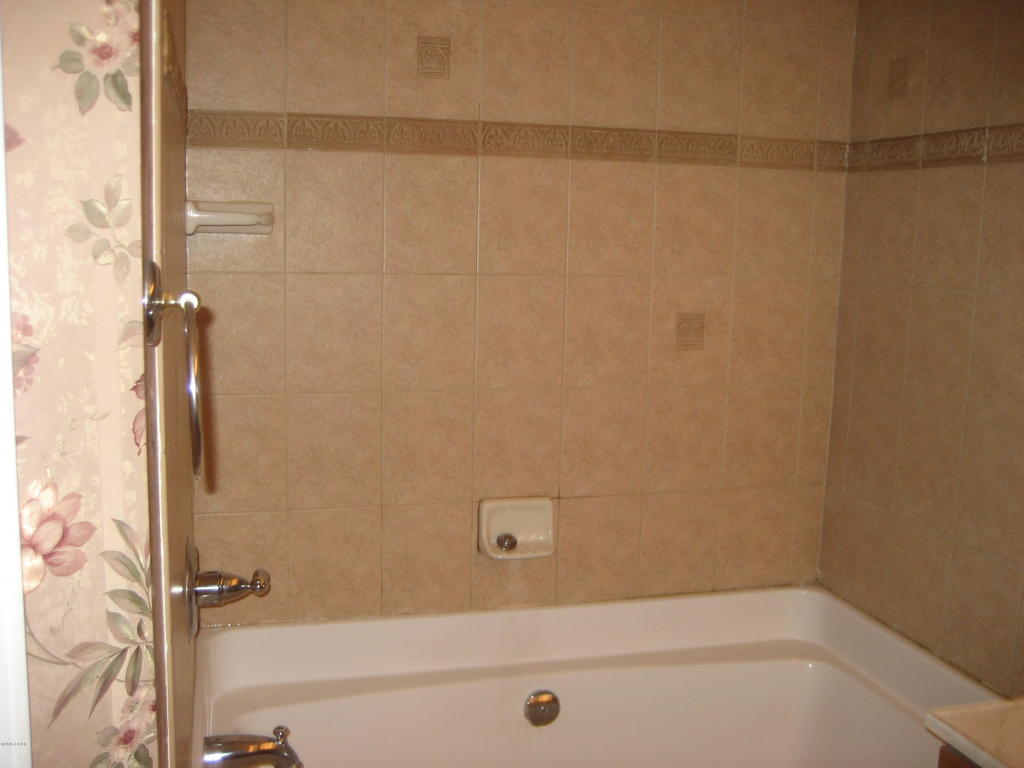 Hammocks - Residential Lease