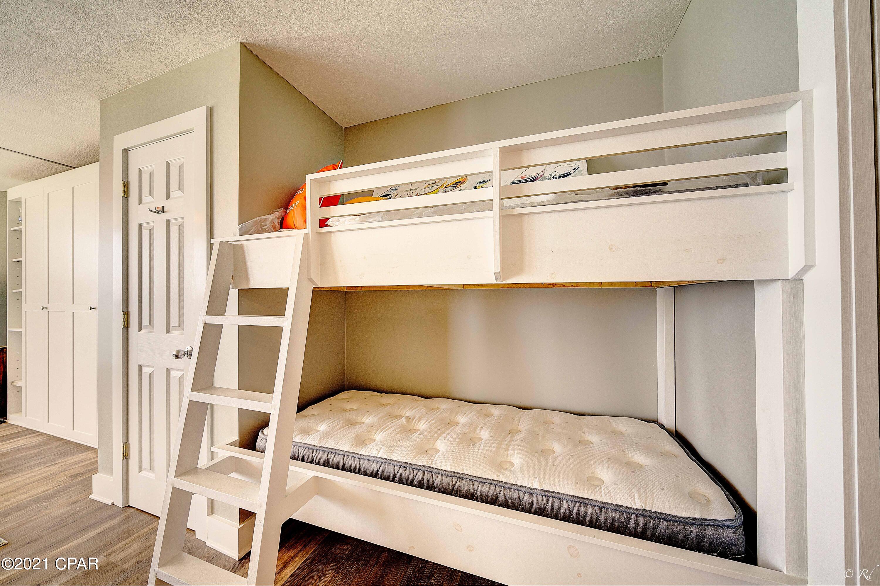 Sunbird Condo - Residential