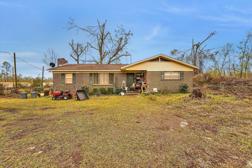 Country living and still cleaning up after Hurricane Michael. Panama City is 30 minutes away. Tyndall AFB is also 30 minutes away. Restaurants, Motels, and shopping in Panama City. The beach is about 45 minutes driving time. They have live events at Pier Park. They are also in the process of building a sports complex. If you like outlet shopping they are approximately 2 hours away in Destin/Ft. Walton.