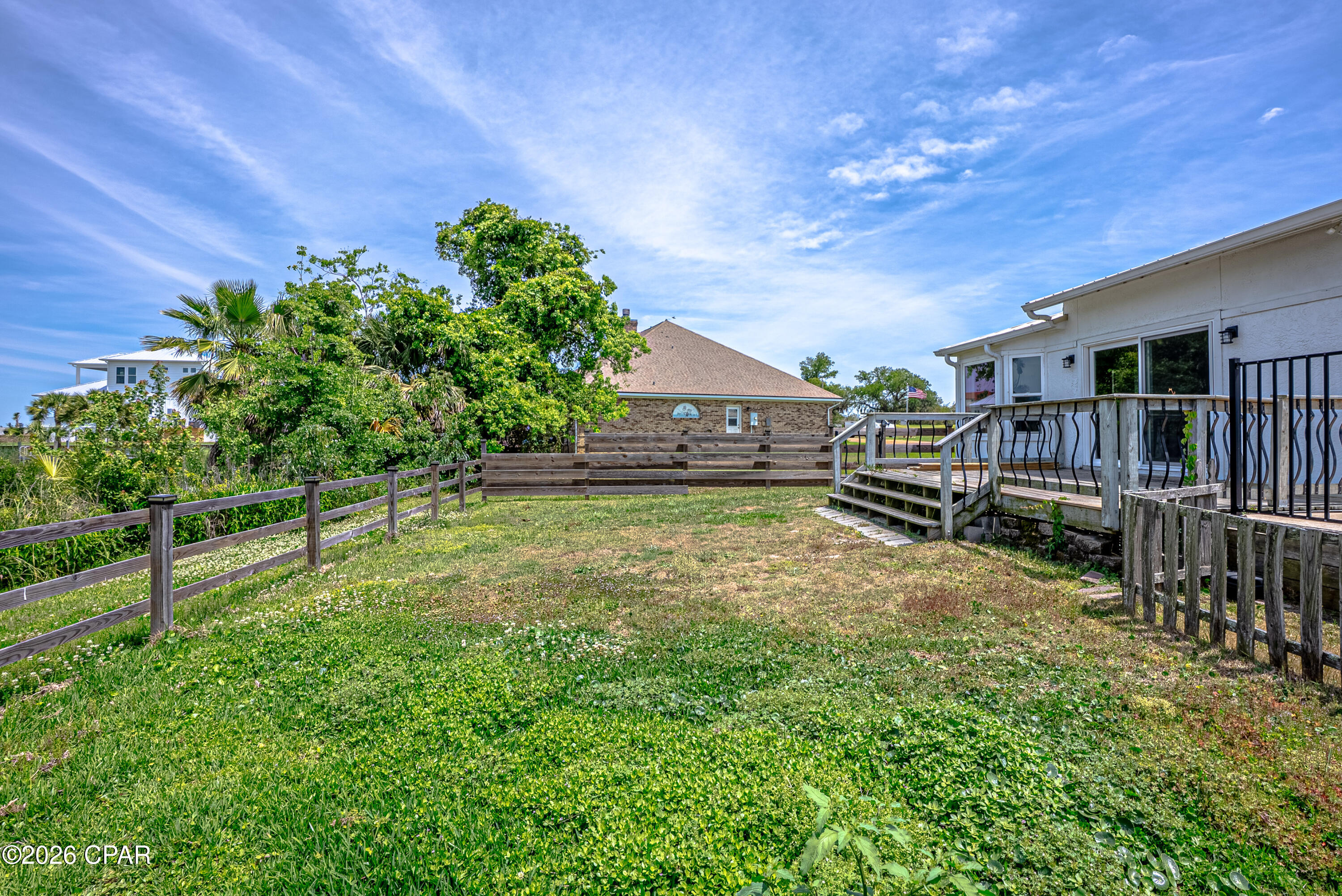 Tropical Bay - Residential