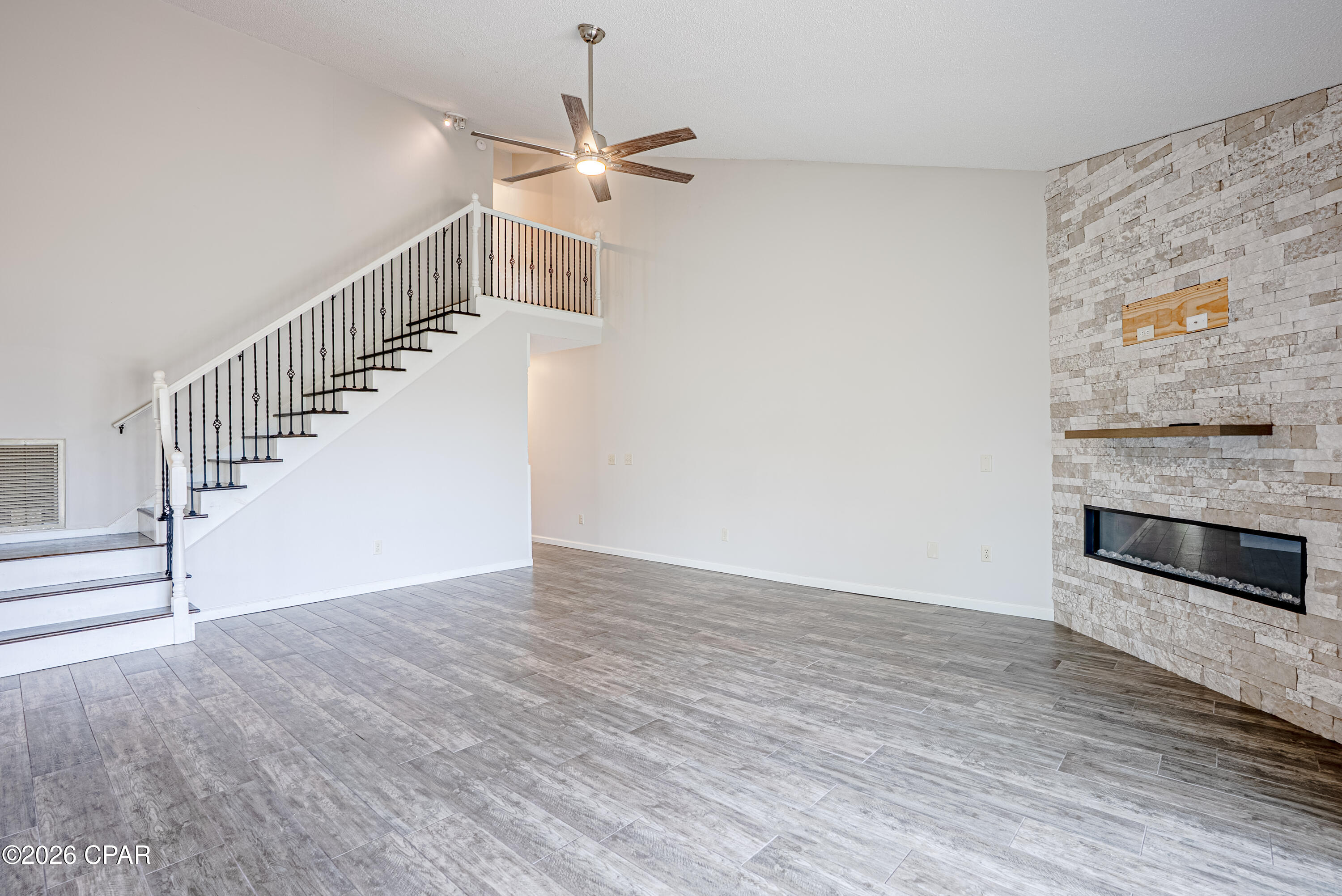 Tropical Bay - Residential