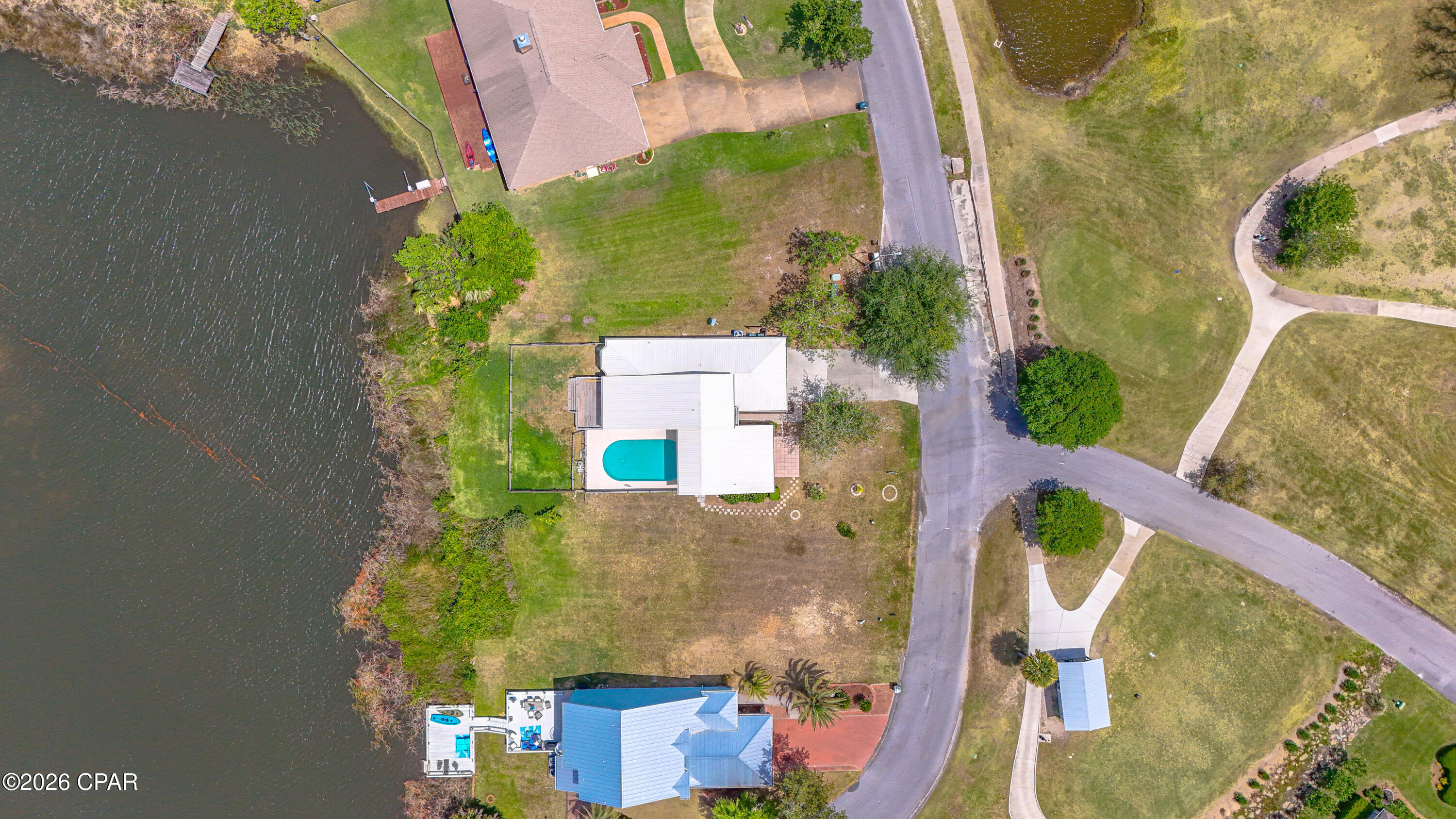 Tropical Bay - Residential