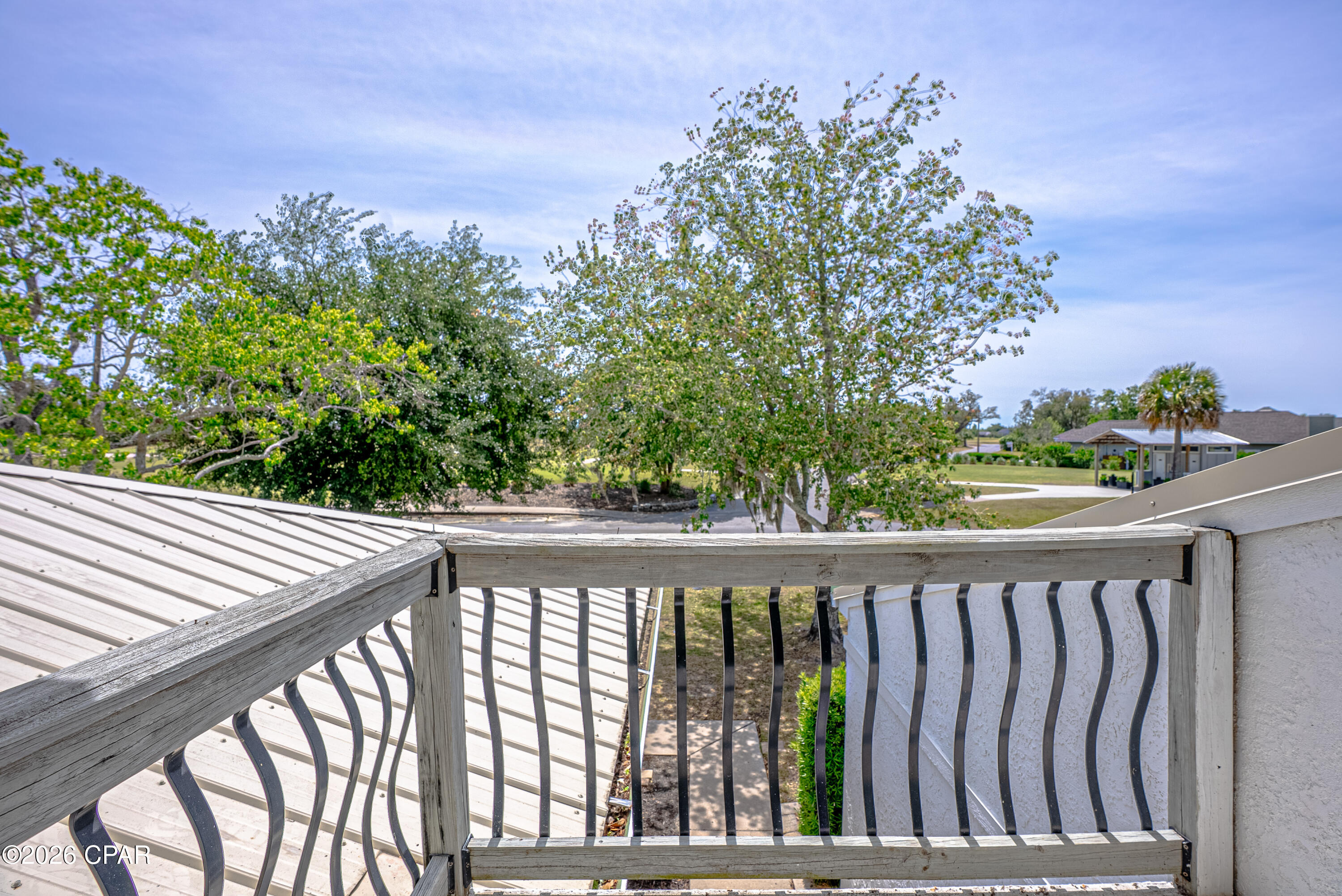 Tropical Bay - Residential