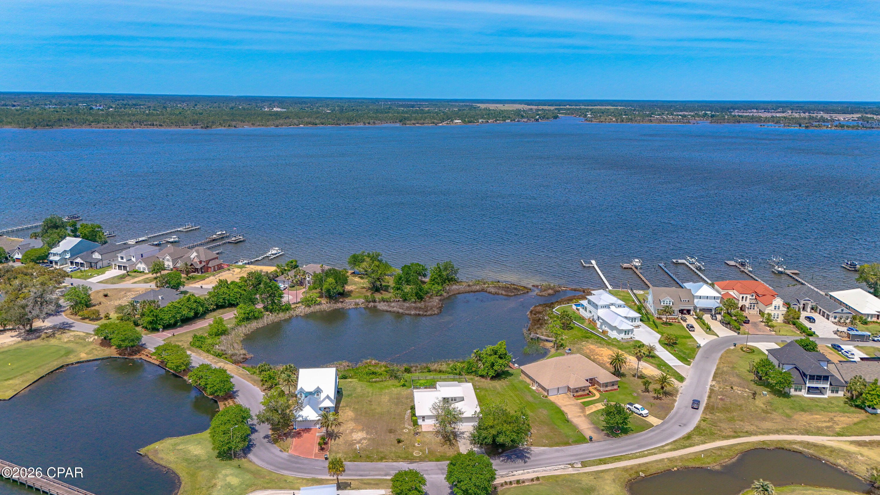 Tropical Bay - Residential