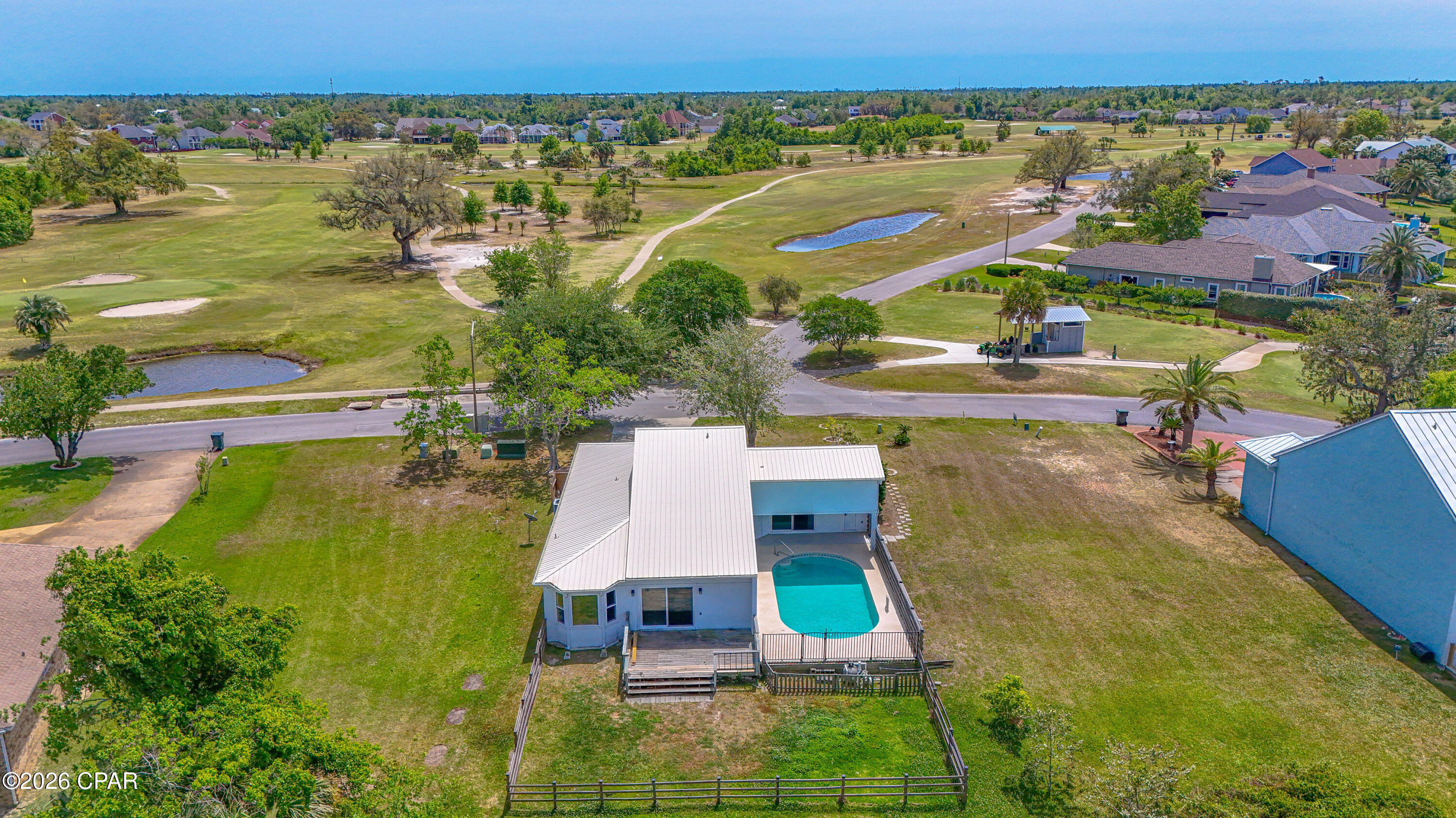 Tropical Bay - Residential