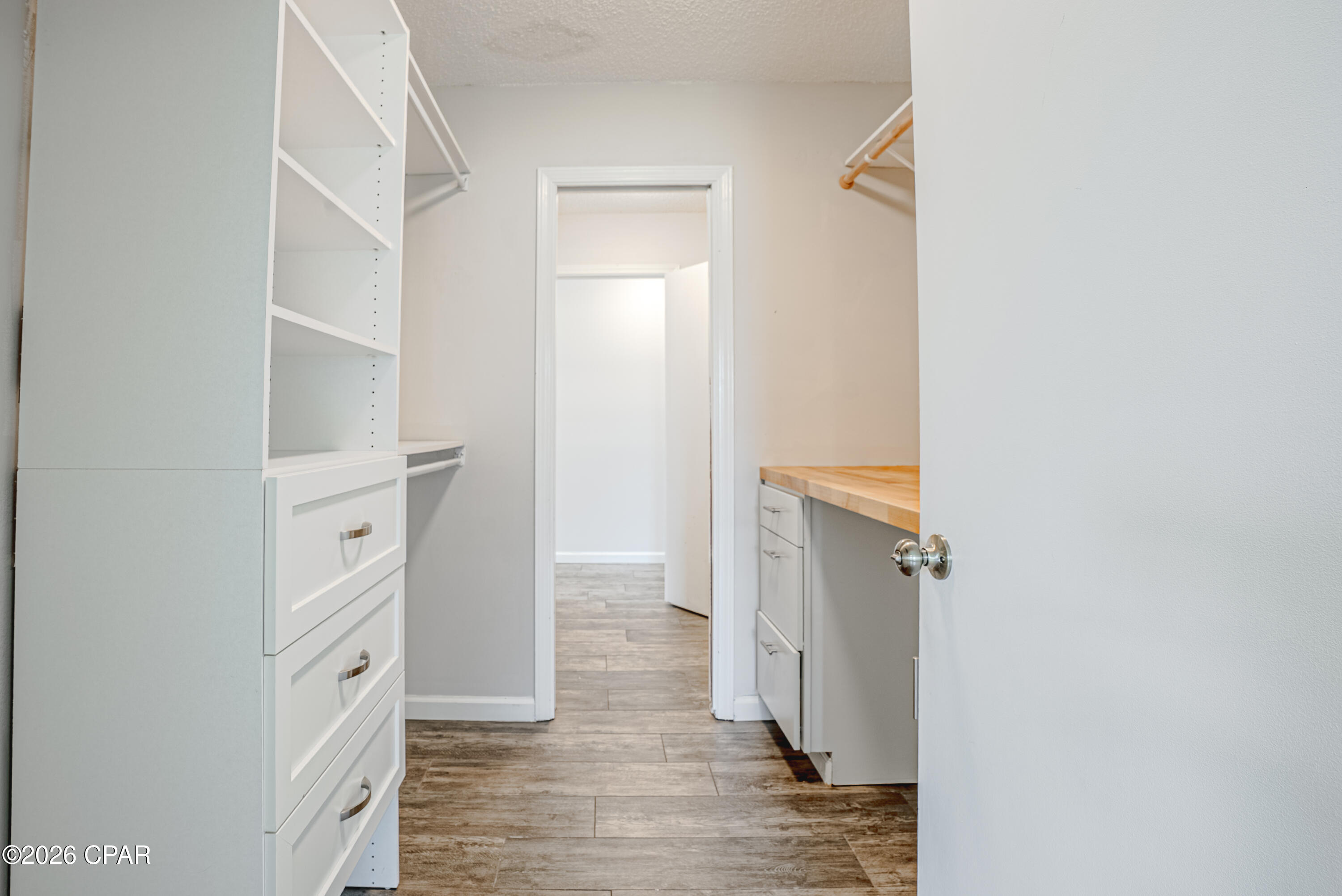 Tropical Bay - Residential