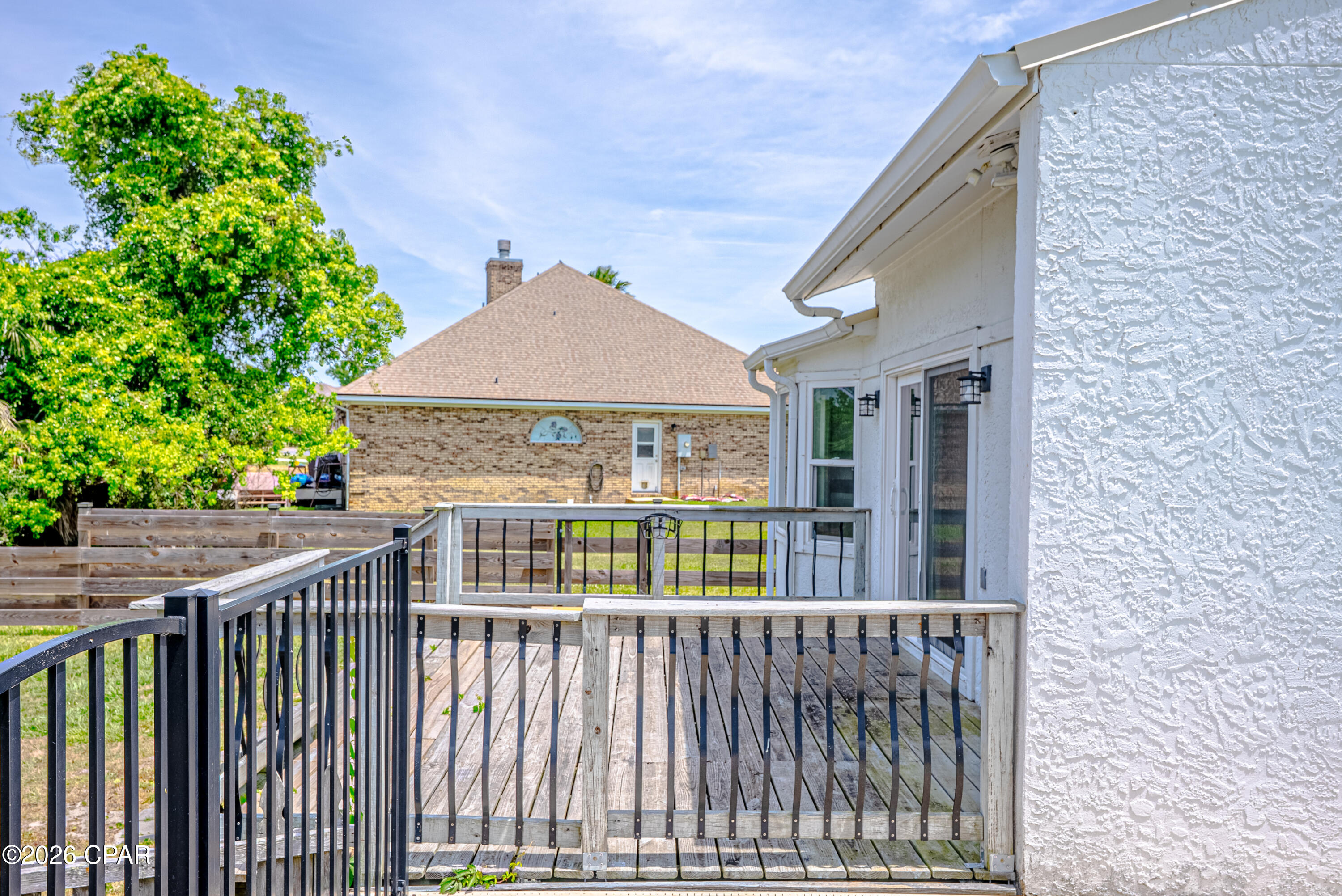 Tropical Bay - Residential