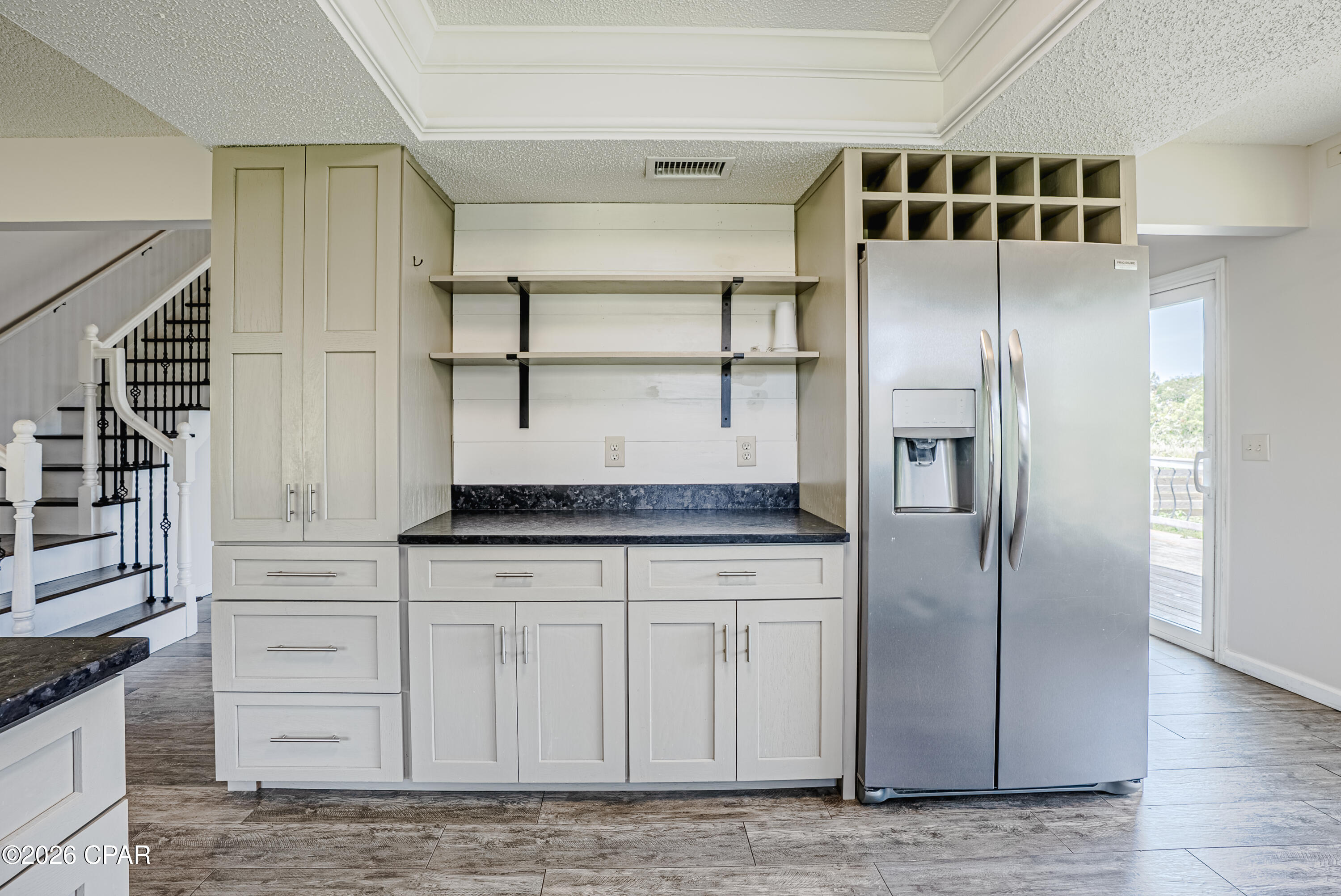 Tropical Bay - Residential