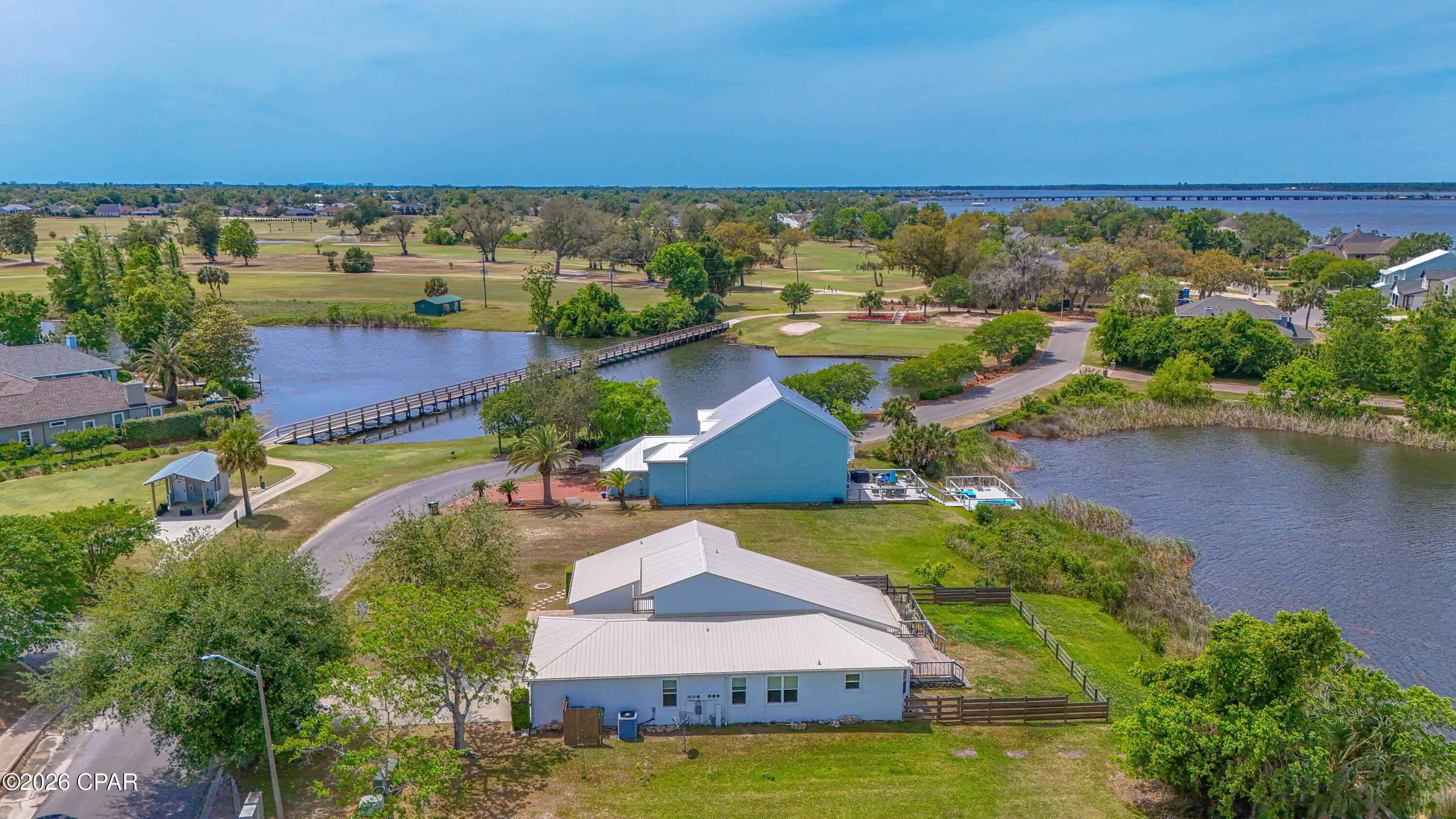Tropical Bay - Residential