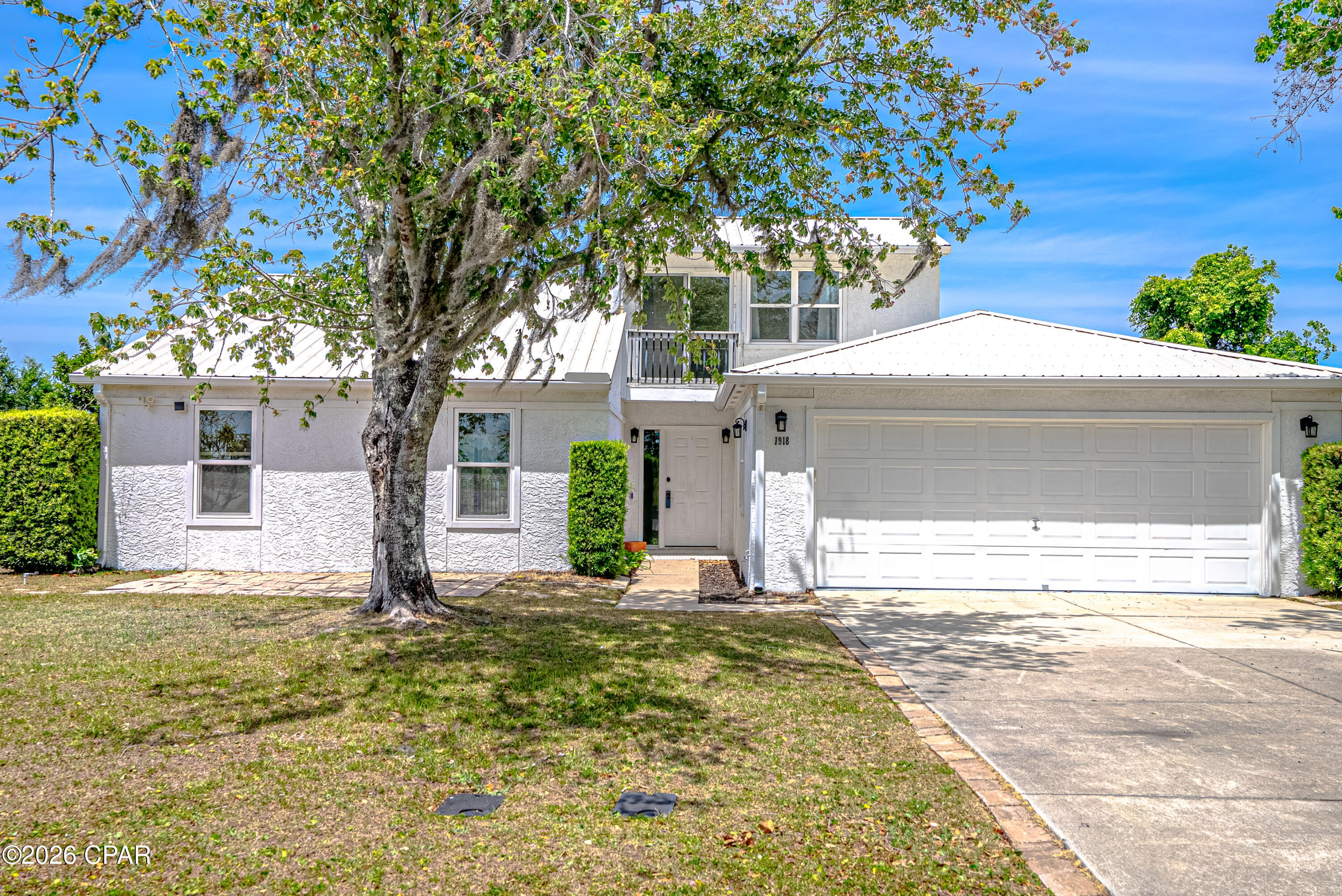 Tropical Bay - Residential