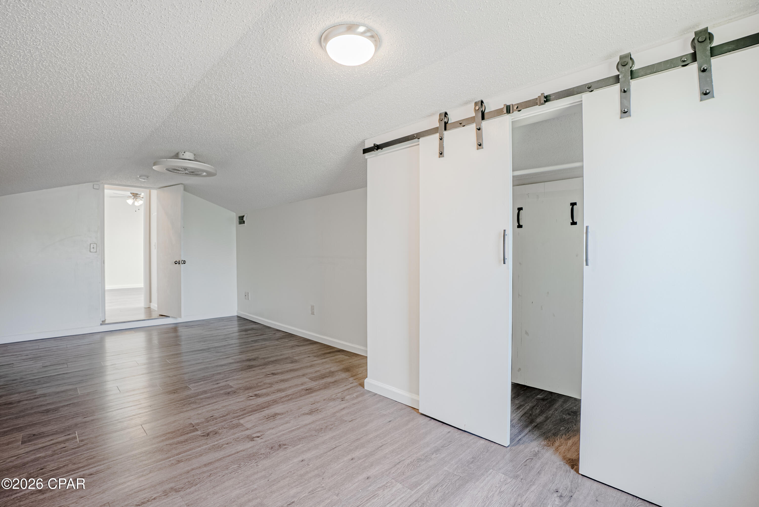 Tropical Bay - Residential