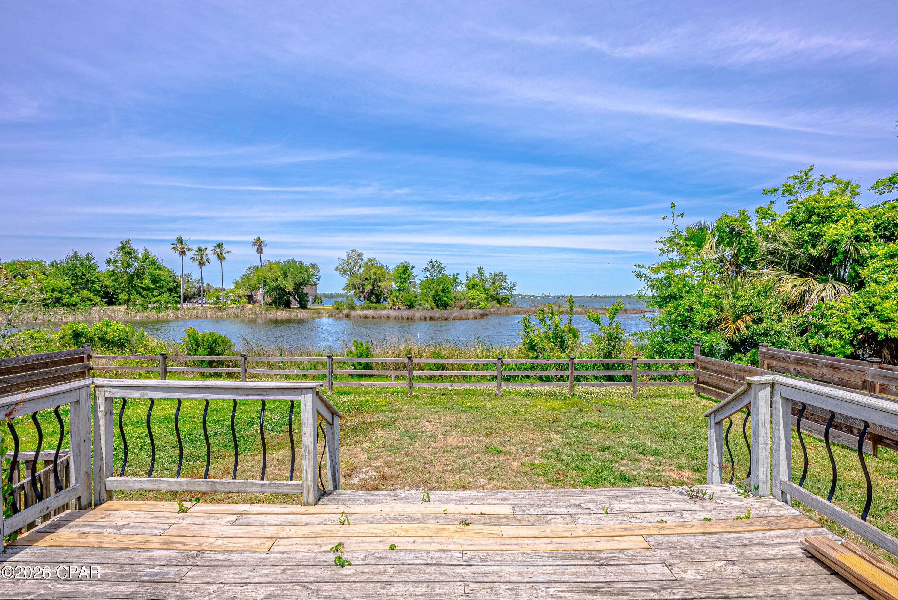 Tropical Bay - Residential