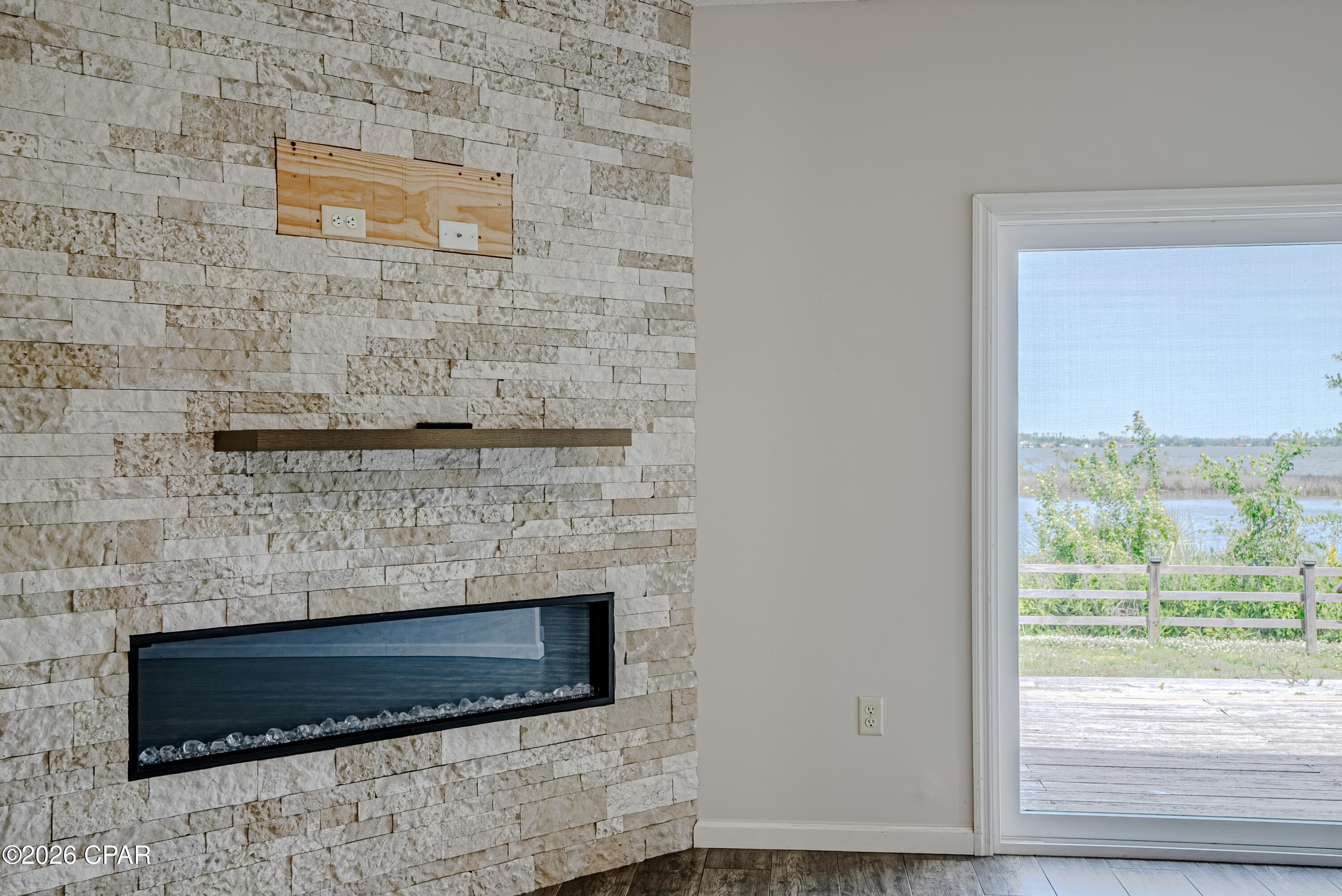 Tropical Bay - Residential