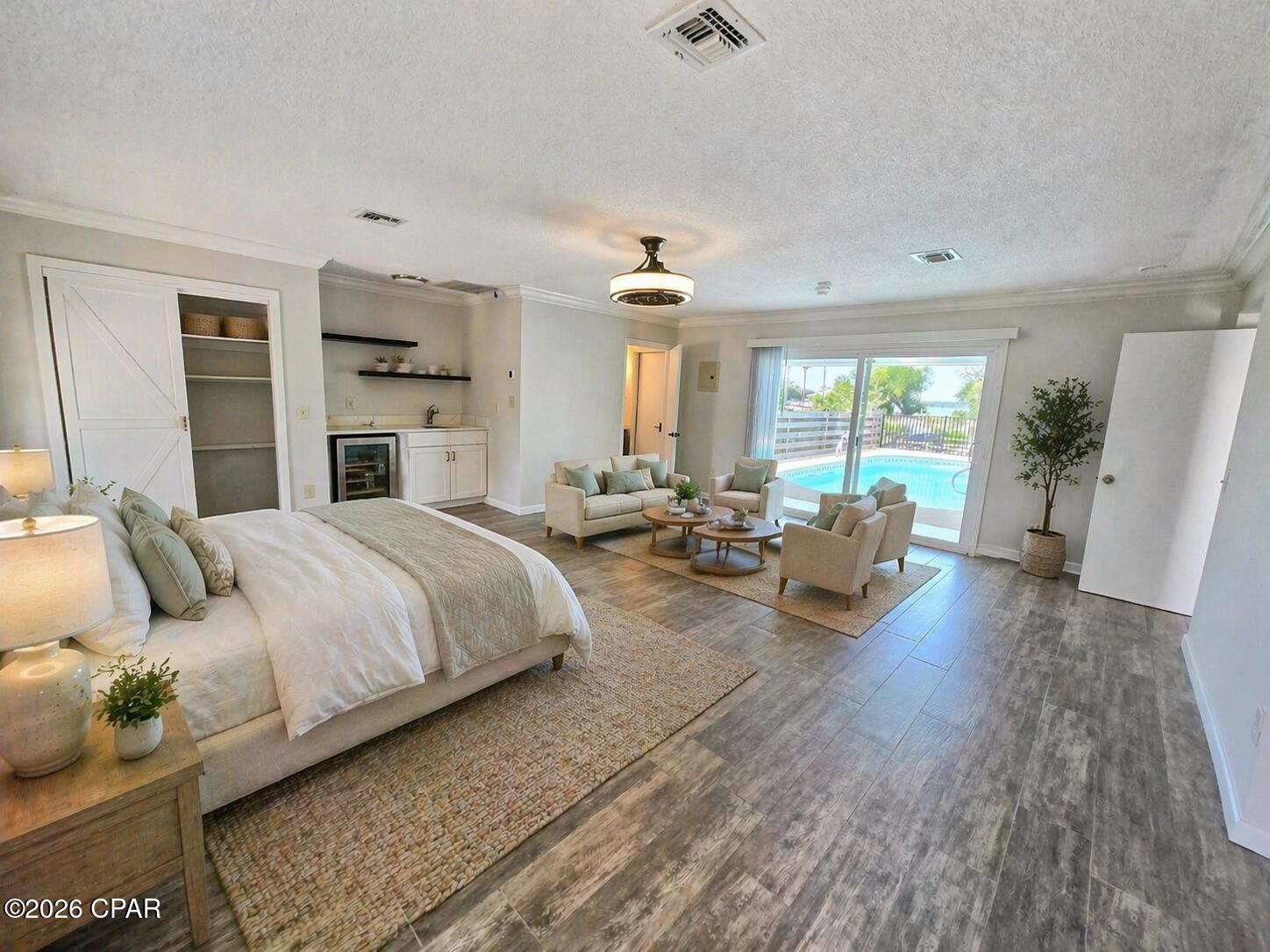 Tropical Bay - Residential