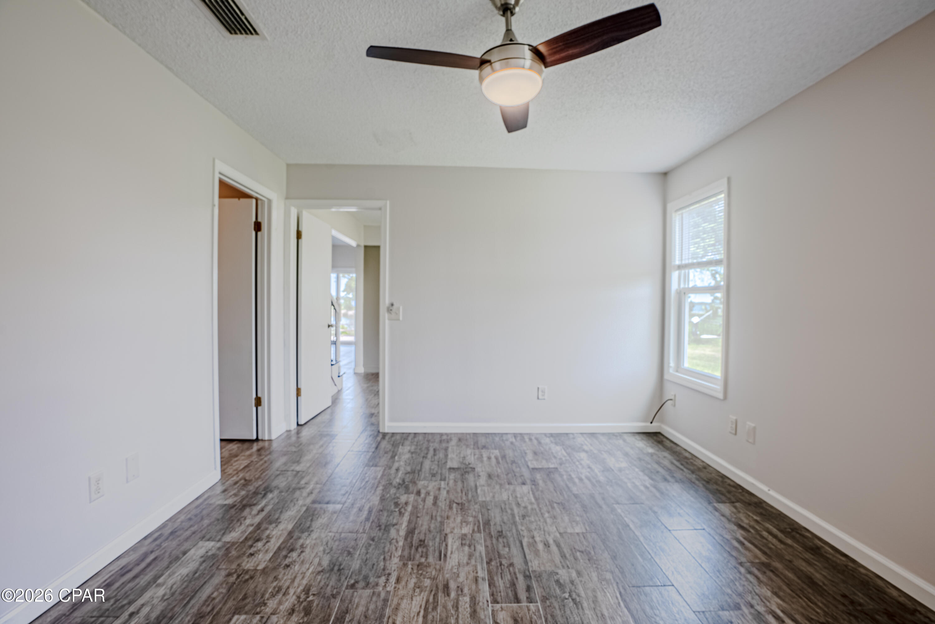 Tropical Bay - Residential