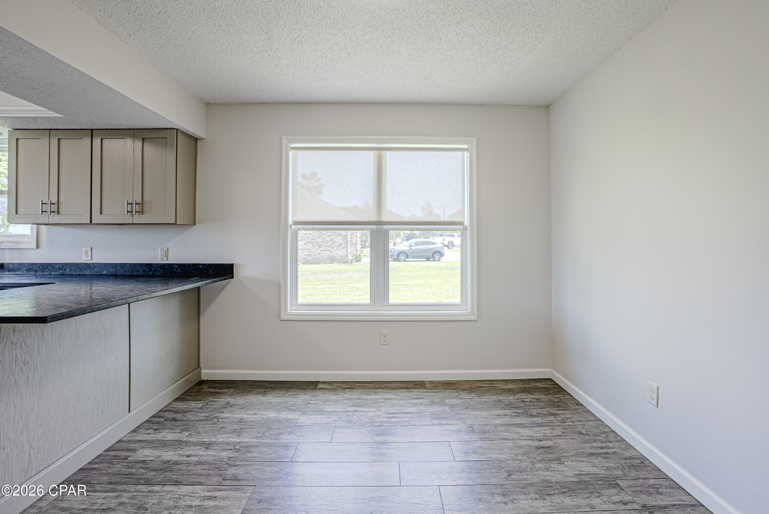 Tropical Bay - Residential