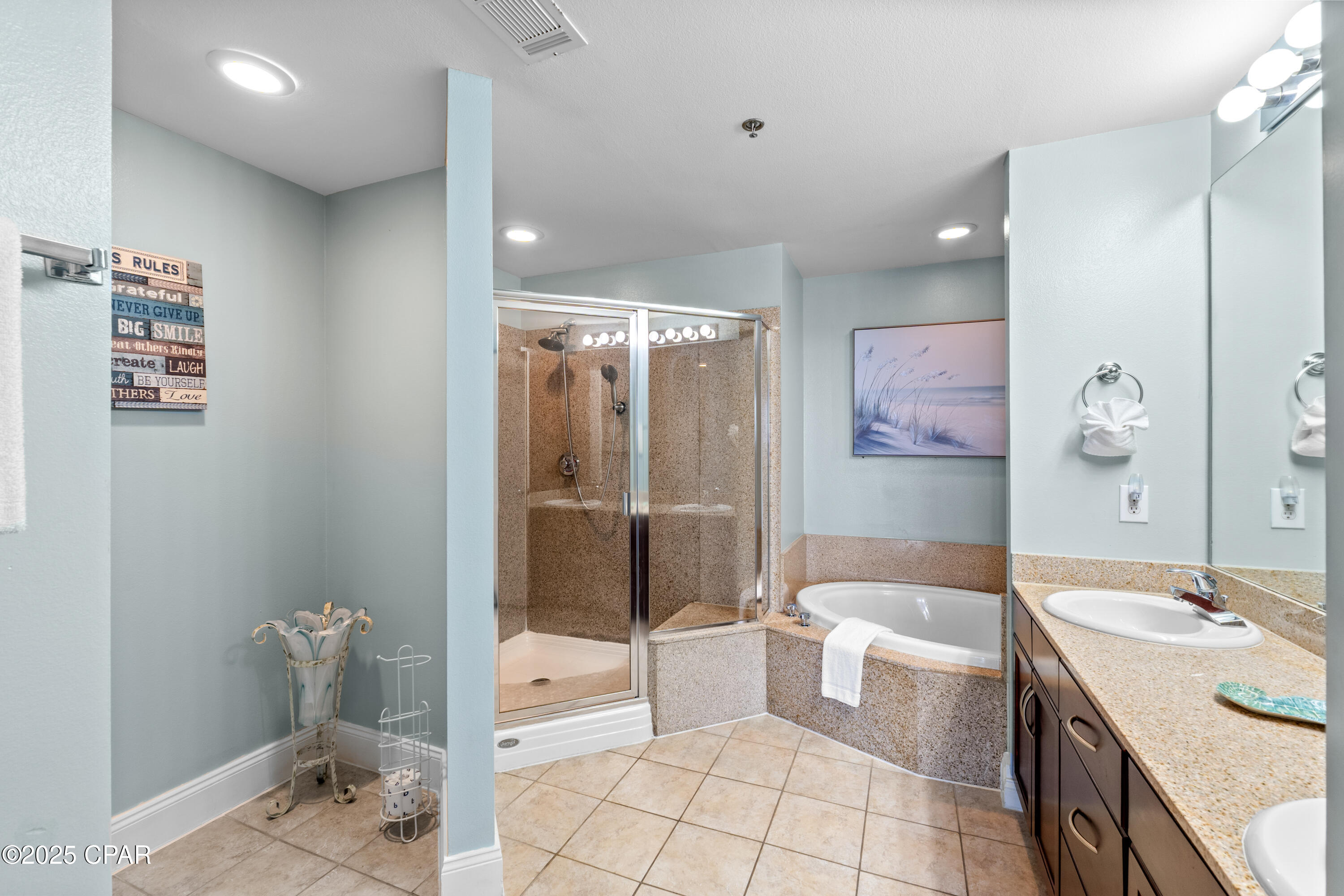 Laketown Wharf - Residential