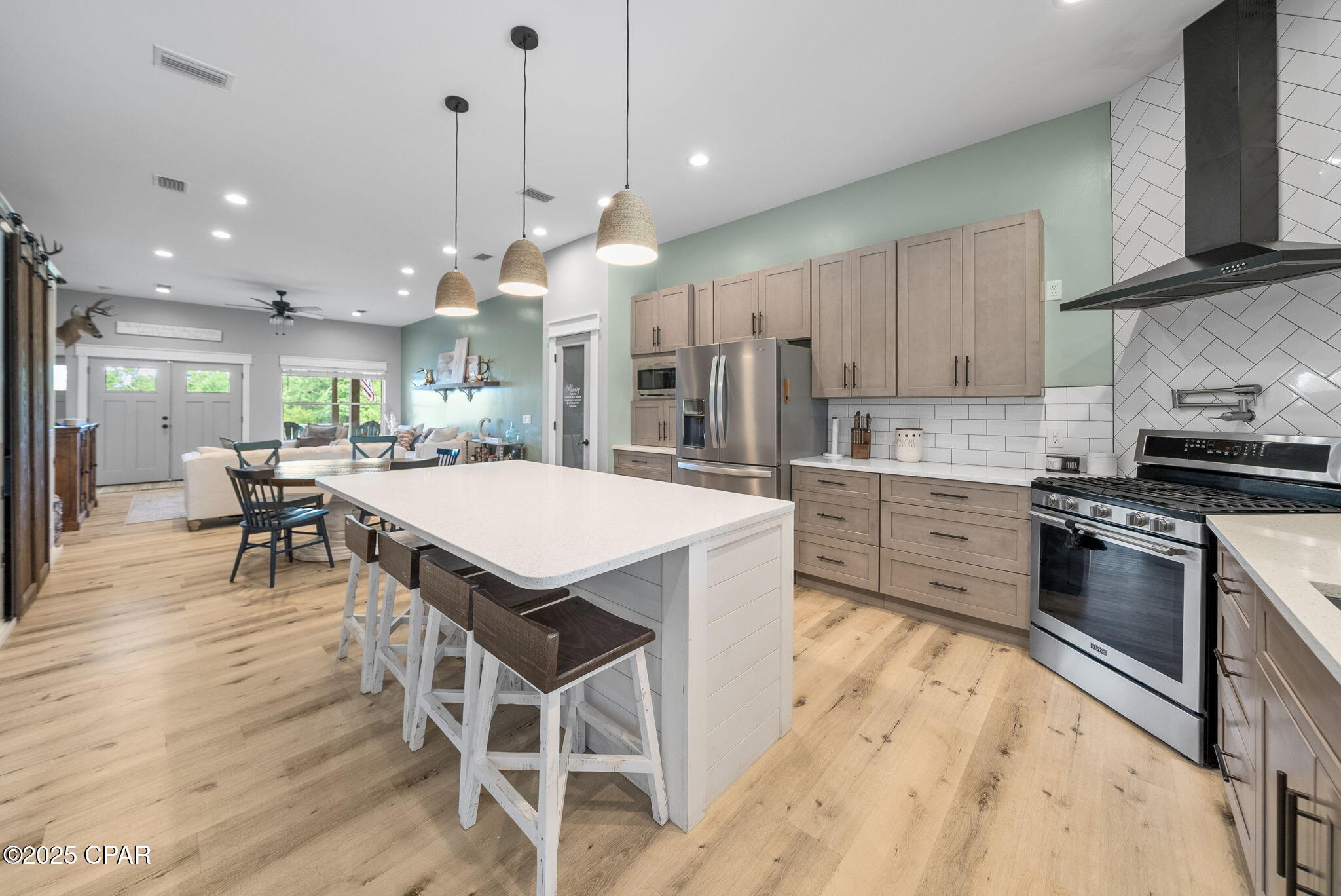 [No Recorded Subdiv] - Residential